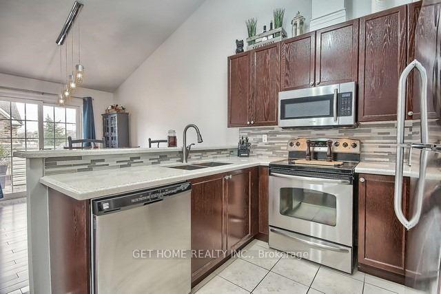 Photo 2 of 109 Civic Centre Drive, Whitby, Pringle Creek — HOMEH