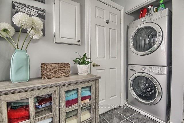 Photo 8 of 109 Civic Centre Drive, Whitby, Pringle Creek — HOMEH