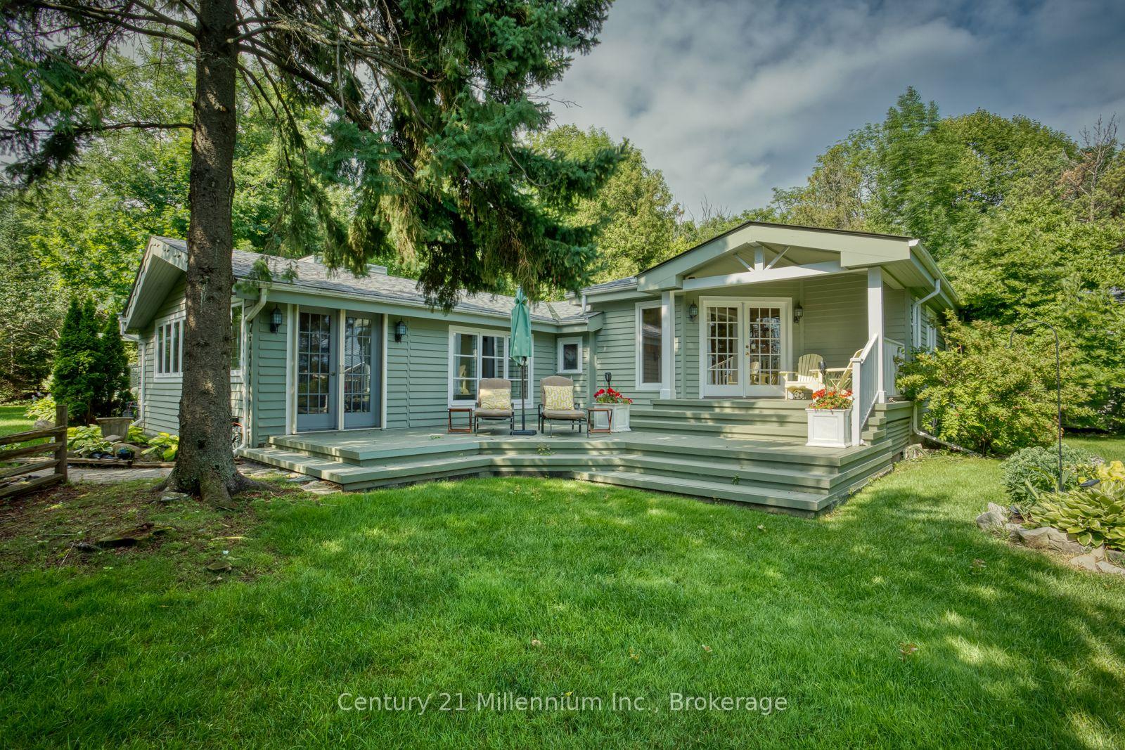 Front of 150 St Moritz Crescent