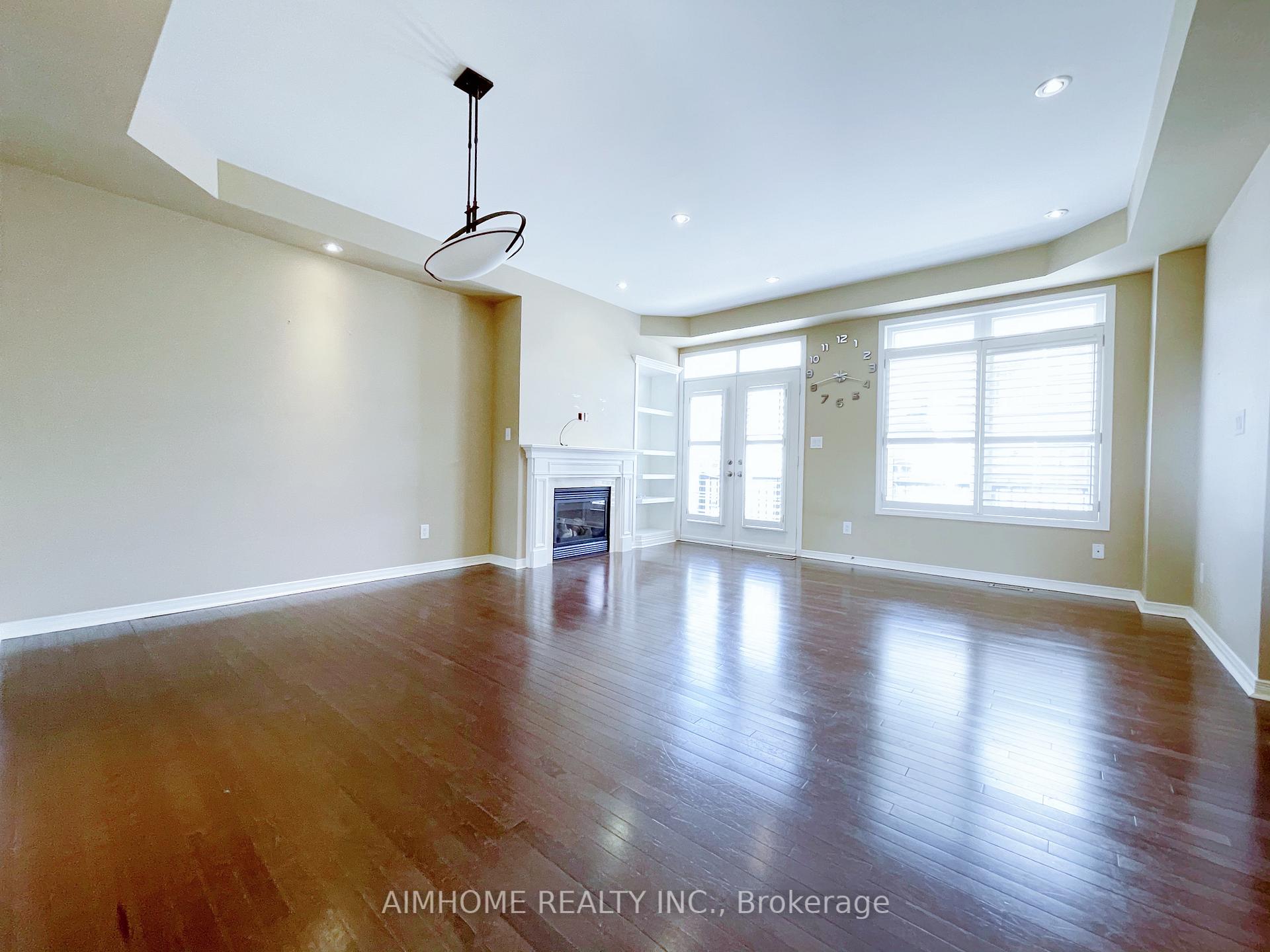 Photo 2 of 86 Chapman Court, Aurora, Aurora Grove — HOMEH