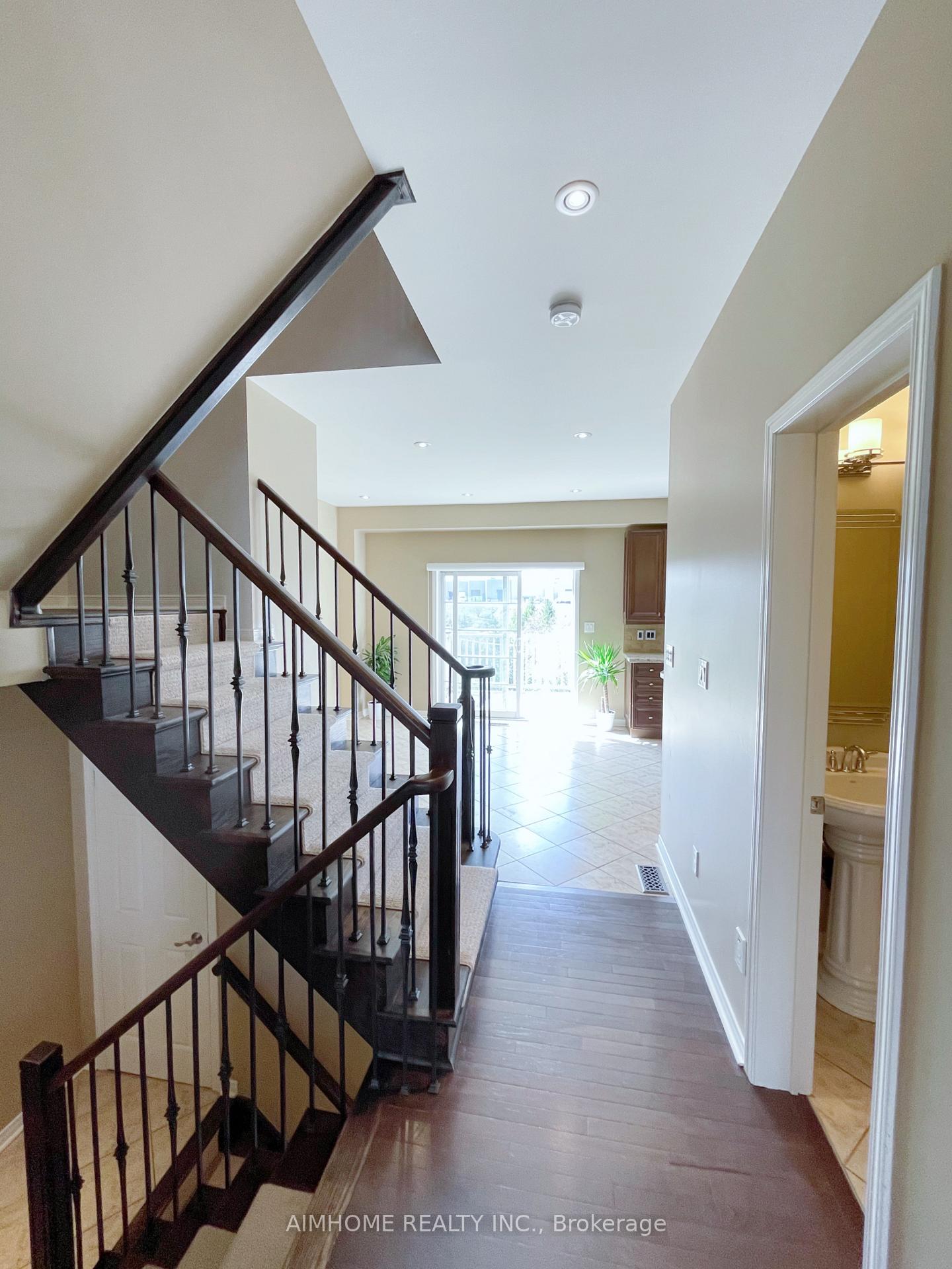 Photo 9 of 86 Chapman Court, Aurora, Aurora Grove — HOMEH