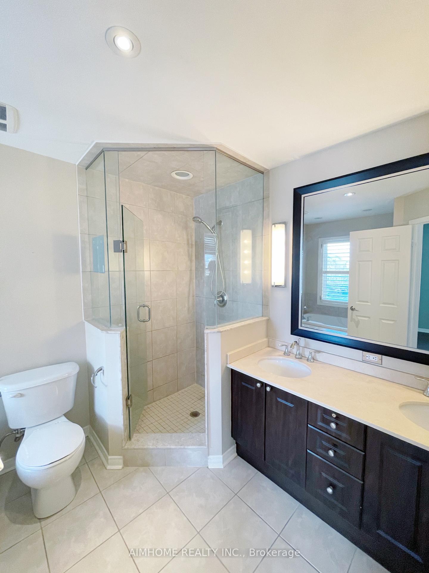 Photo 14 of 86 Chapman Court, Aurora, Aurora Grove — HOMEH