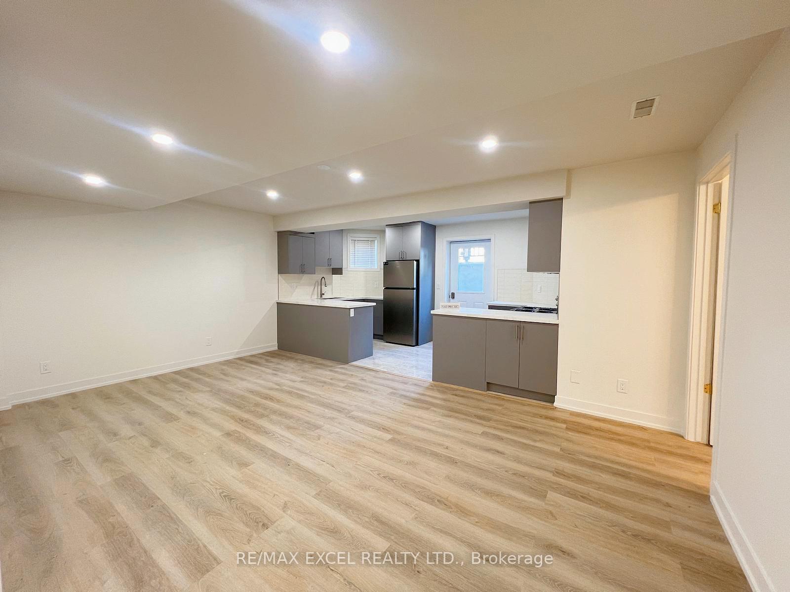 Photo 6 of Unit Basement, 30 Amanda Avenue, Whitby, Brooklin — HOMEH