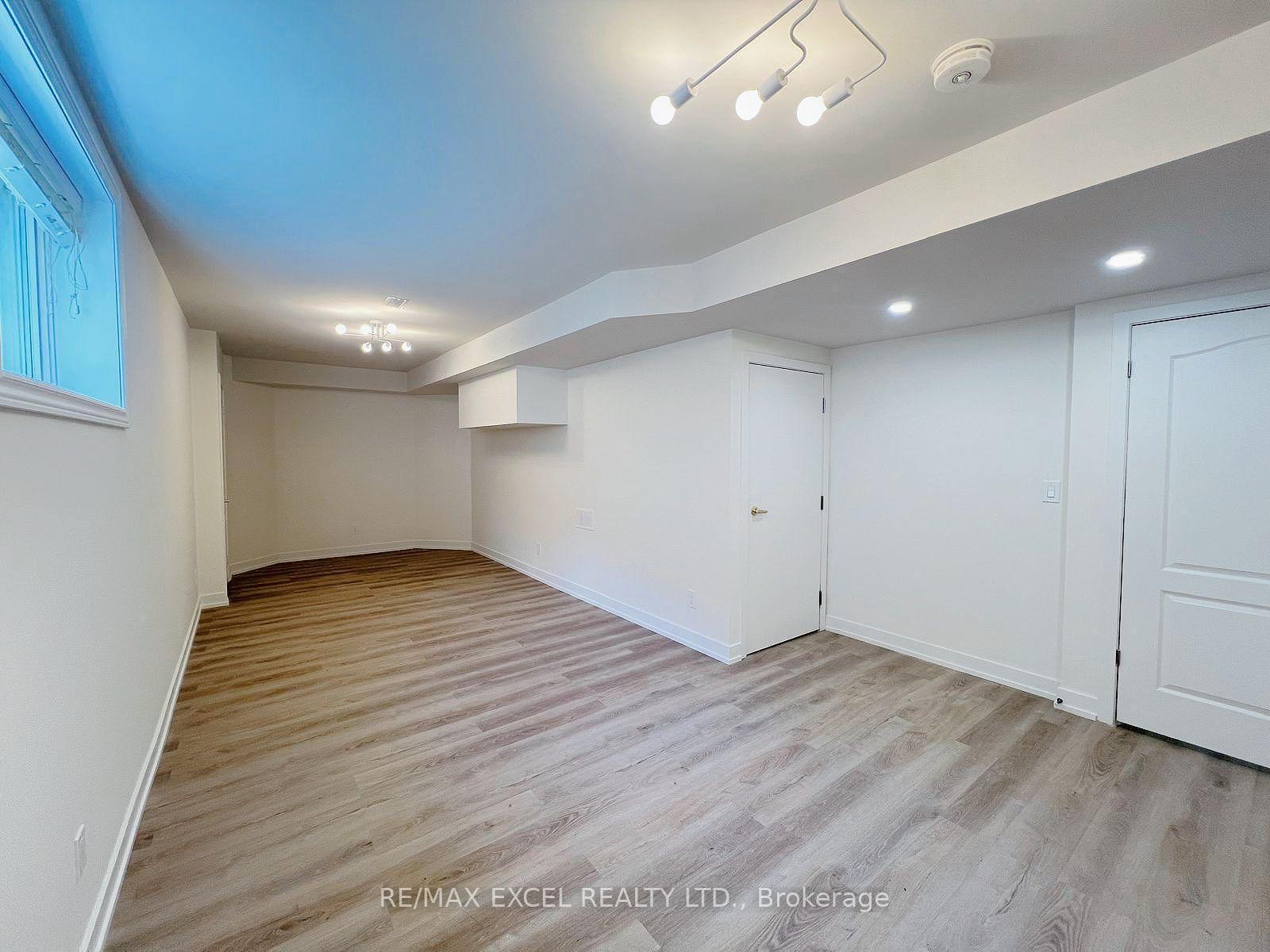 Photo 9 of Unit Basement, 30 Amanda Avenue, Whitby, Brooklin — HOMEH