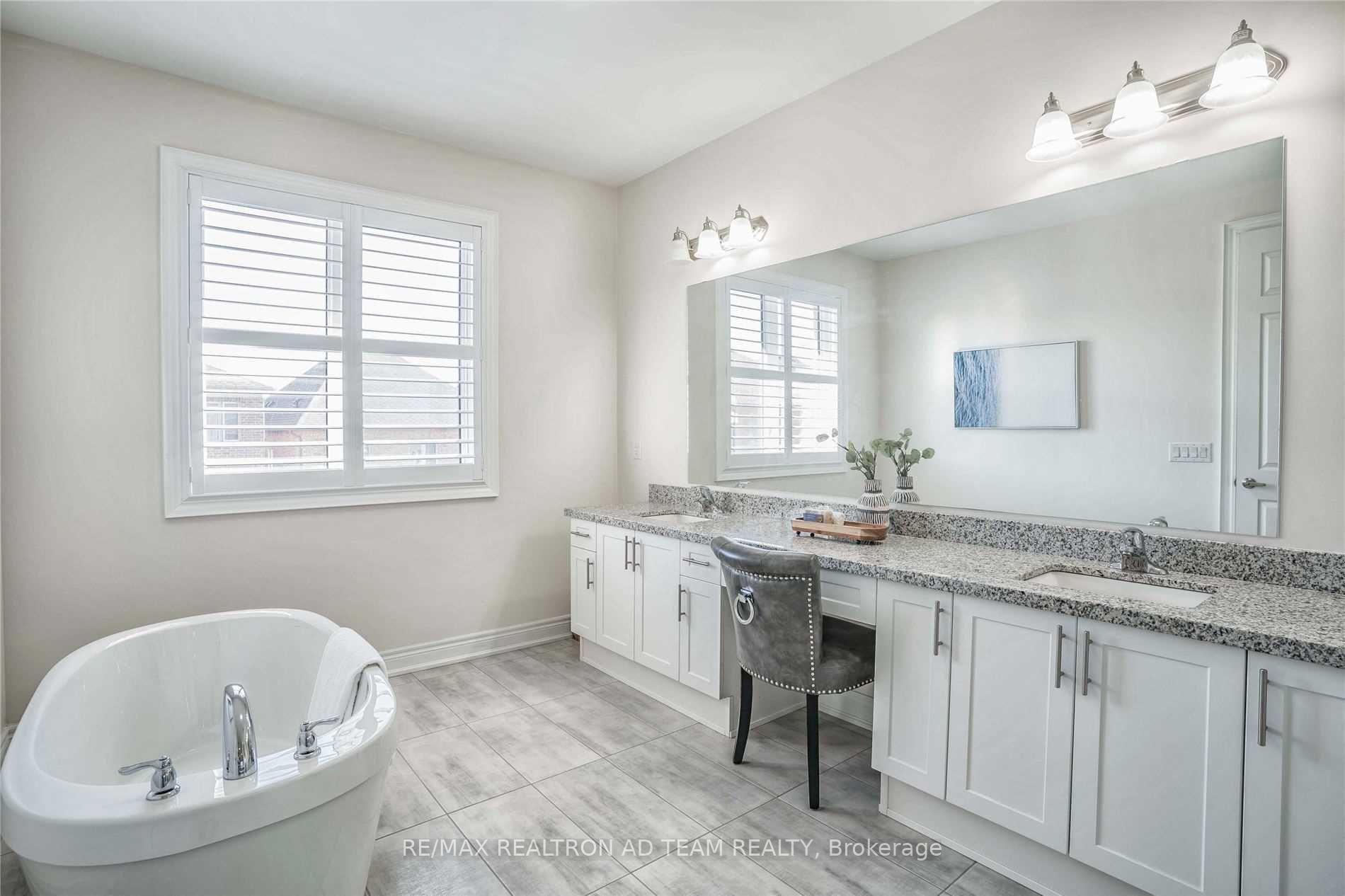 Photo 19 of 19 Pennine Drive, Whitby, Rural Whitby — HOMEH