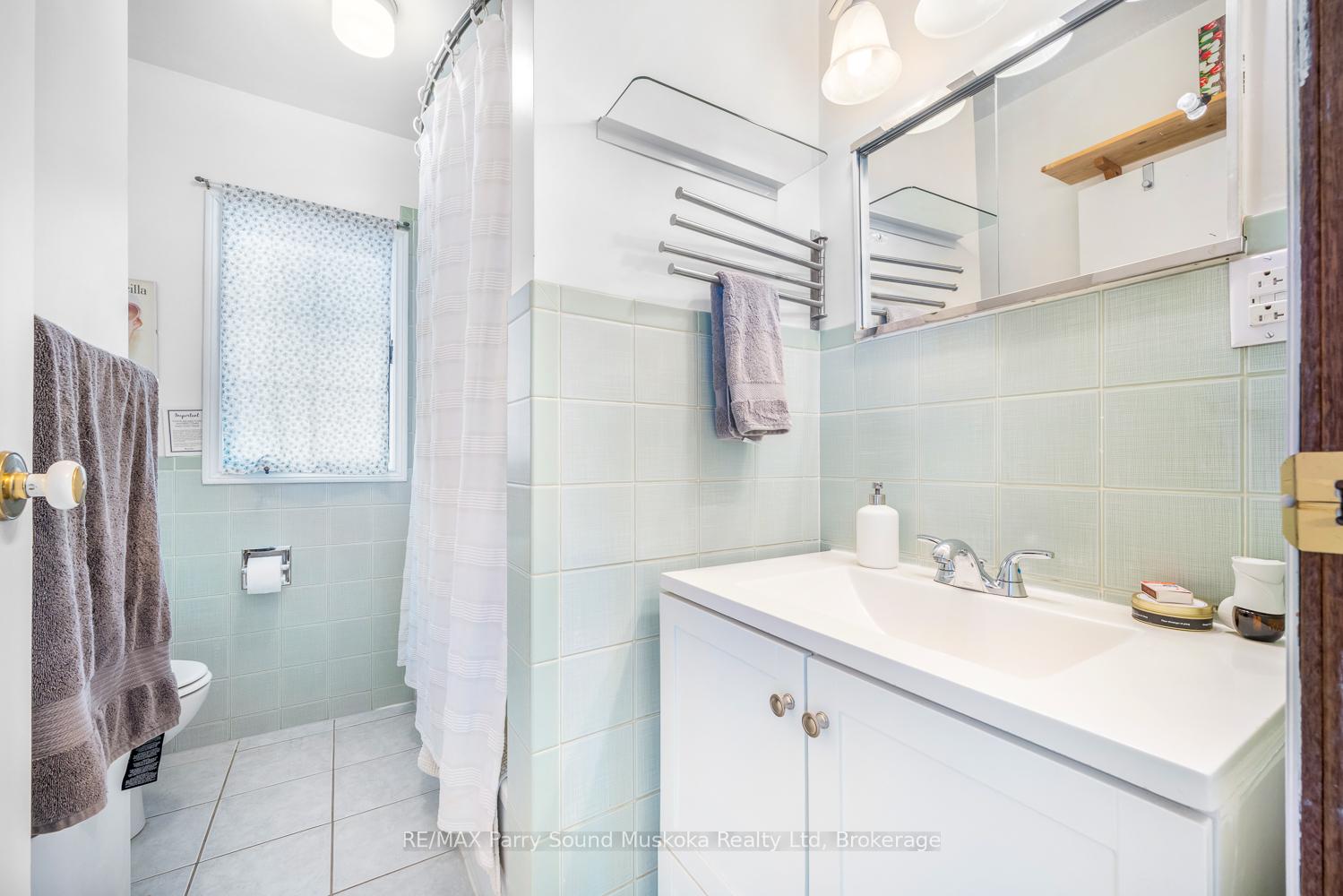 Photo 35 of 24 Pine Grove, Whitestone, Hagerman — HOMEH