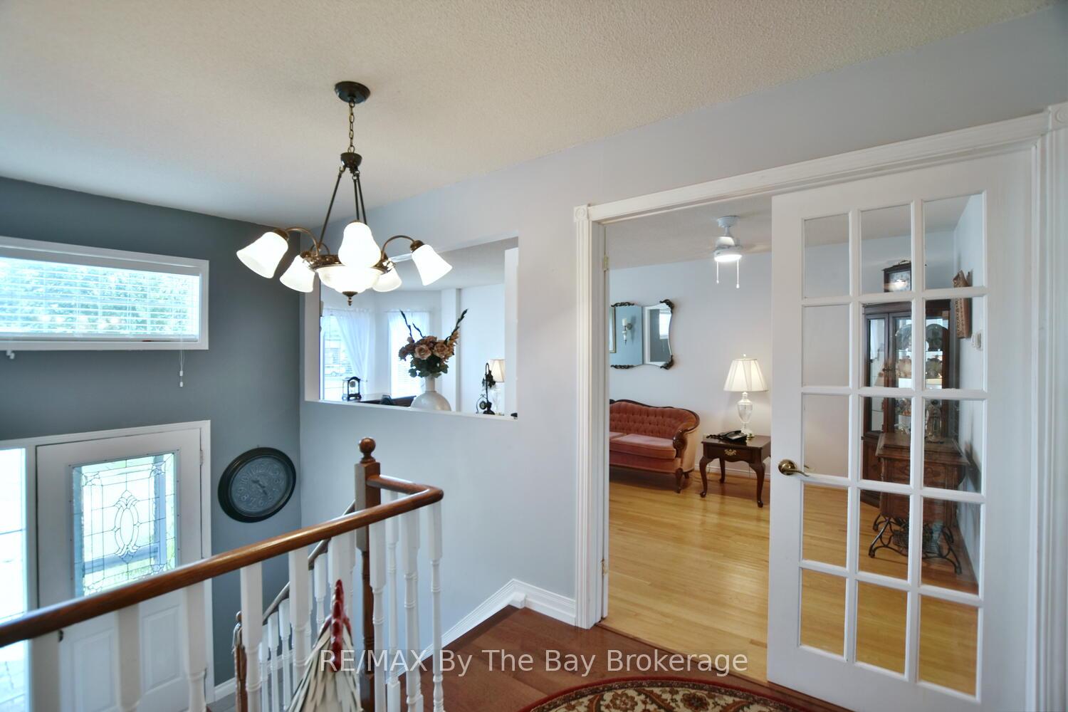Photo 3 of 41 Evergreen Crescent, Wasaga Beach — HOMEH