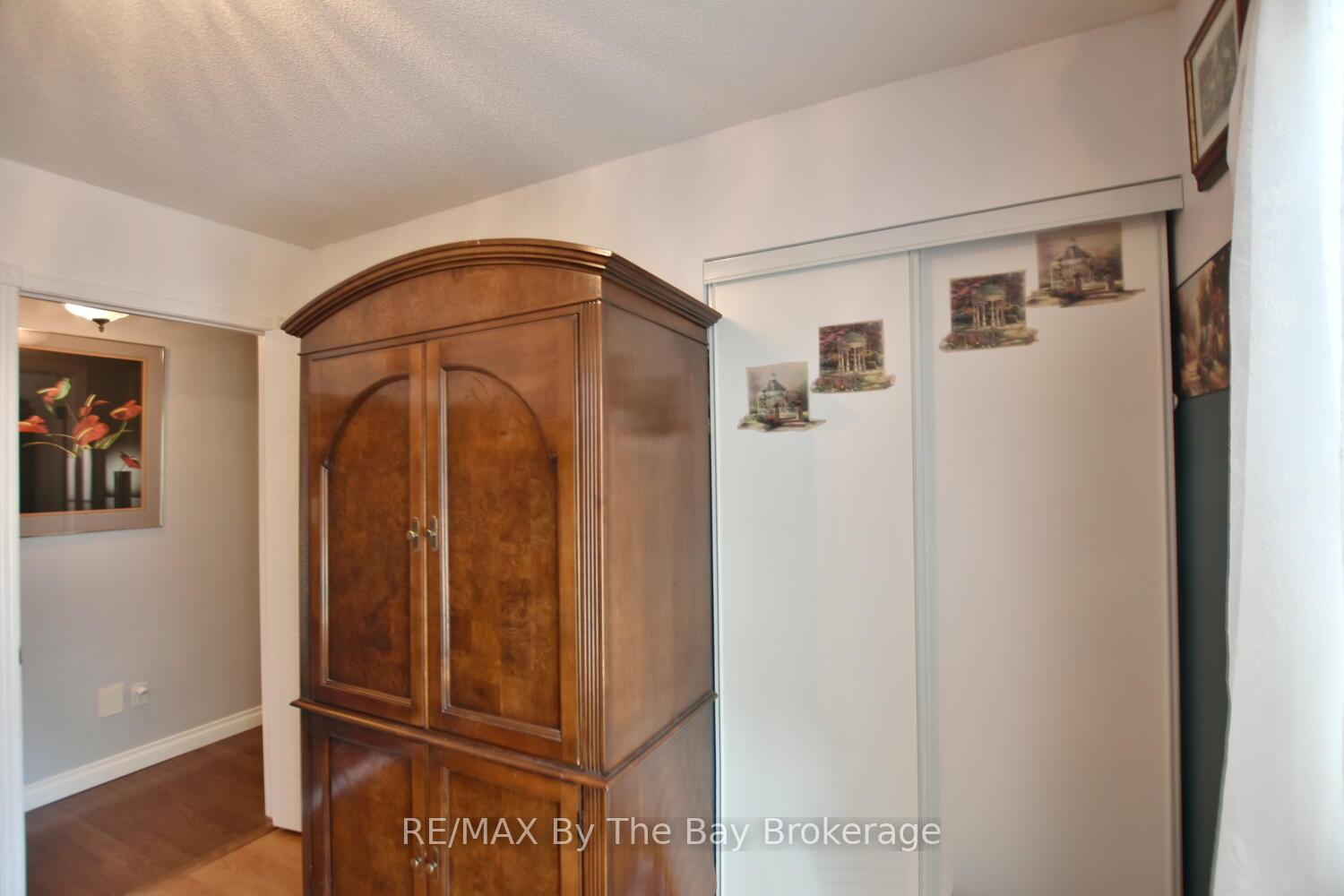Photo 22 of 41 Evergreen Crescent, Wasaga Beach — HOMEH