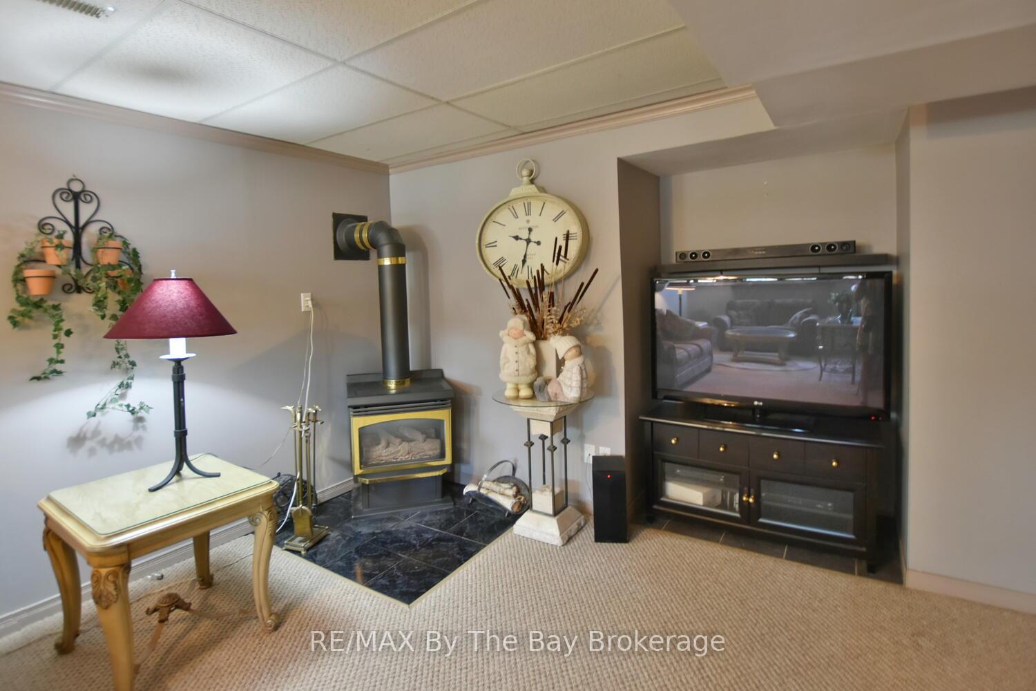 Photo 28 of 41 Evergreen Crescent, Wasaga Beach — HOMEH