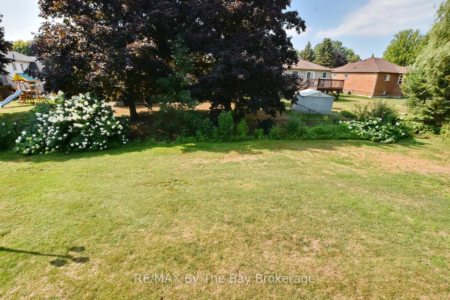 Photo 43 of 41 Evergreen Crescent, Wasaga Beach — HOMEH