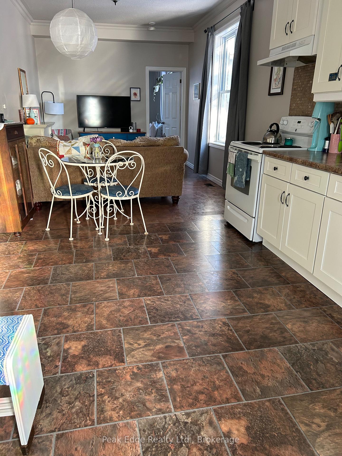 Photo 13 of 541 Mill Street, West Grey — HOMEH