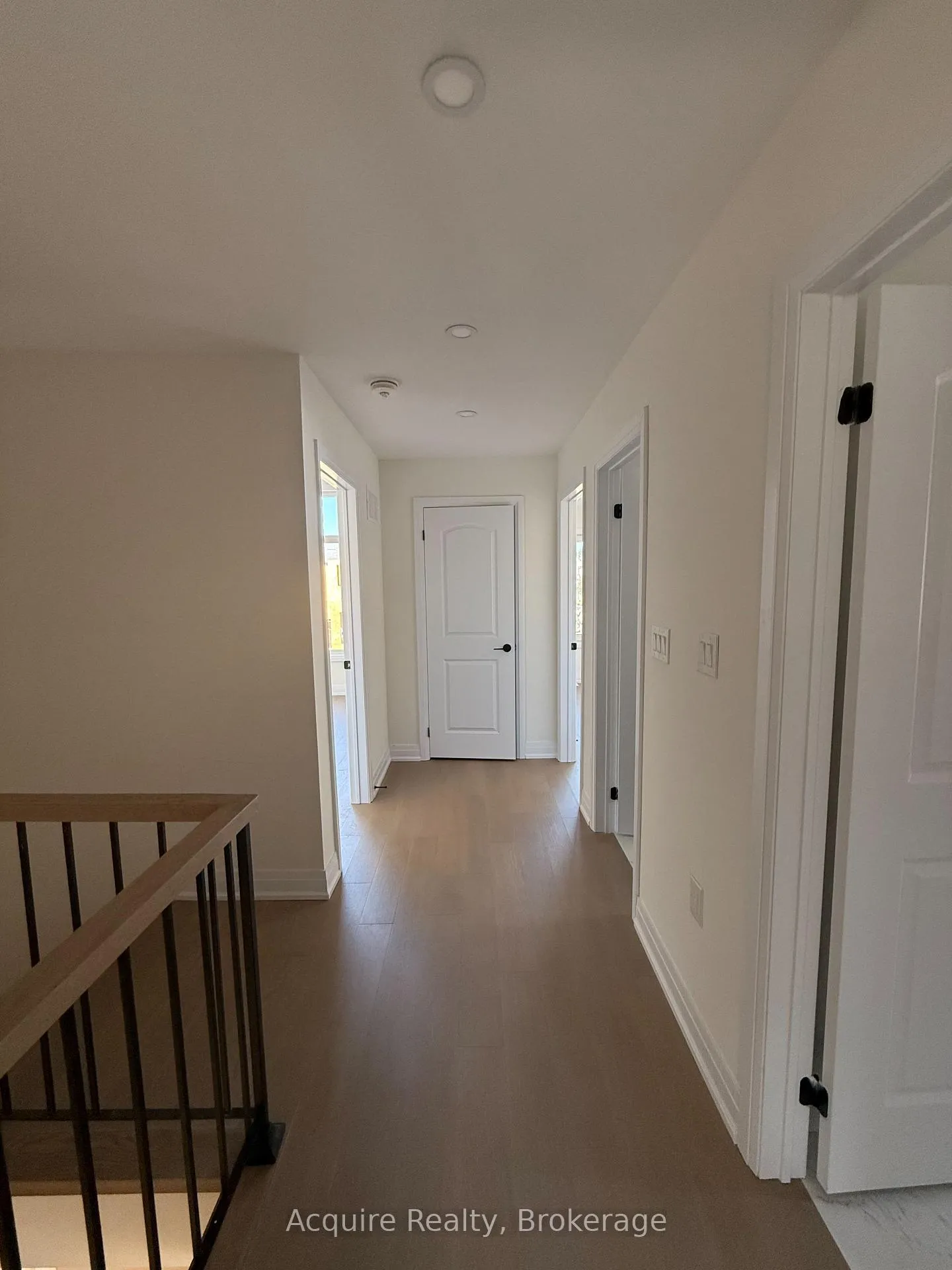 Photo 9 of 11 Dagenham Drive, Whitby, Rural Whitby — HOMEH