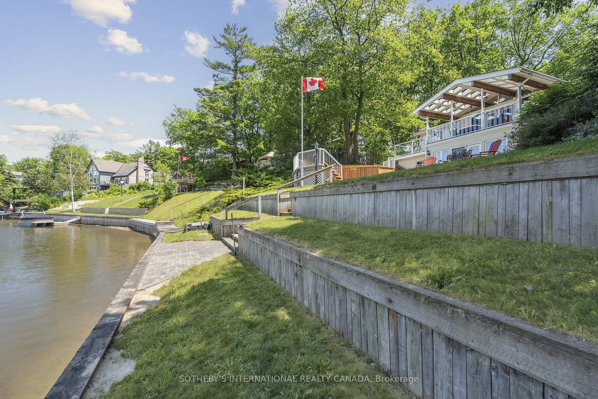Photo 6 of 400 Oxbow Park Drive, Wasaga Beach — HOMEH