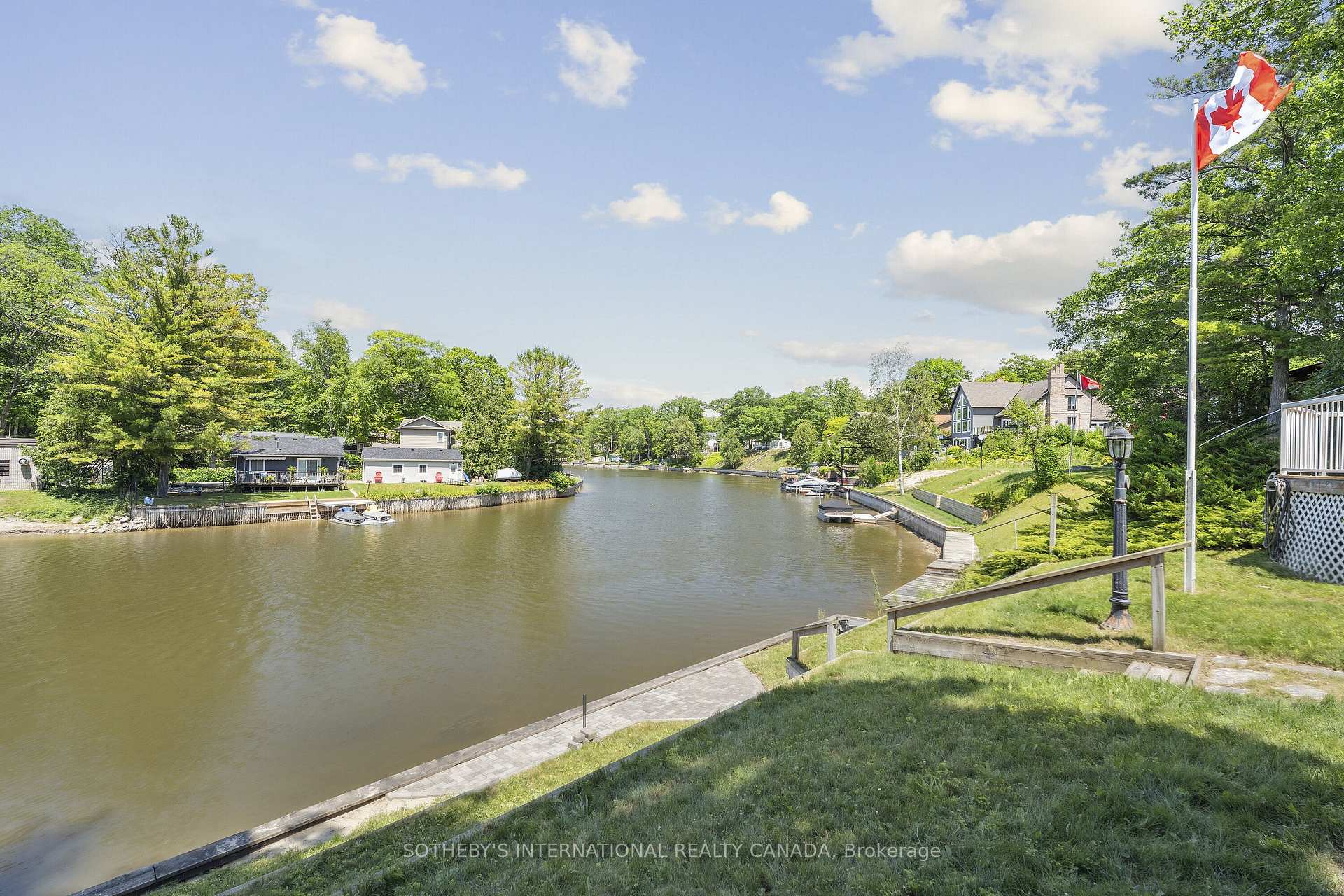 Photo 7 of 400 Oxbow Park Drive, Wasaga Beach — HOMEH