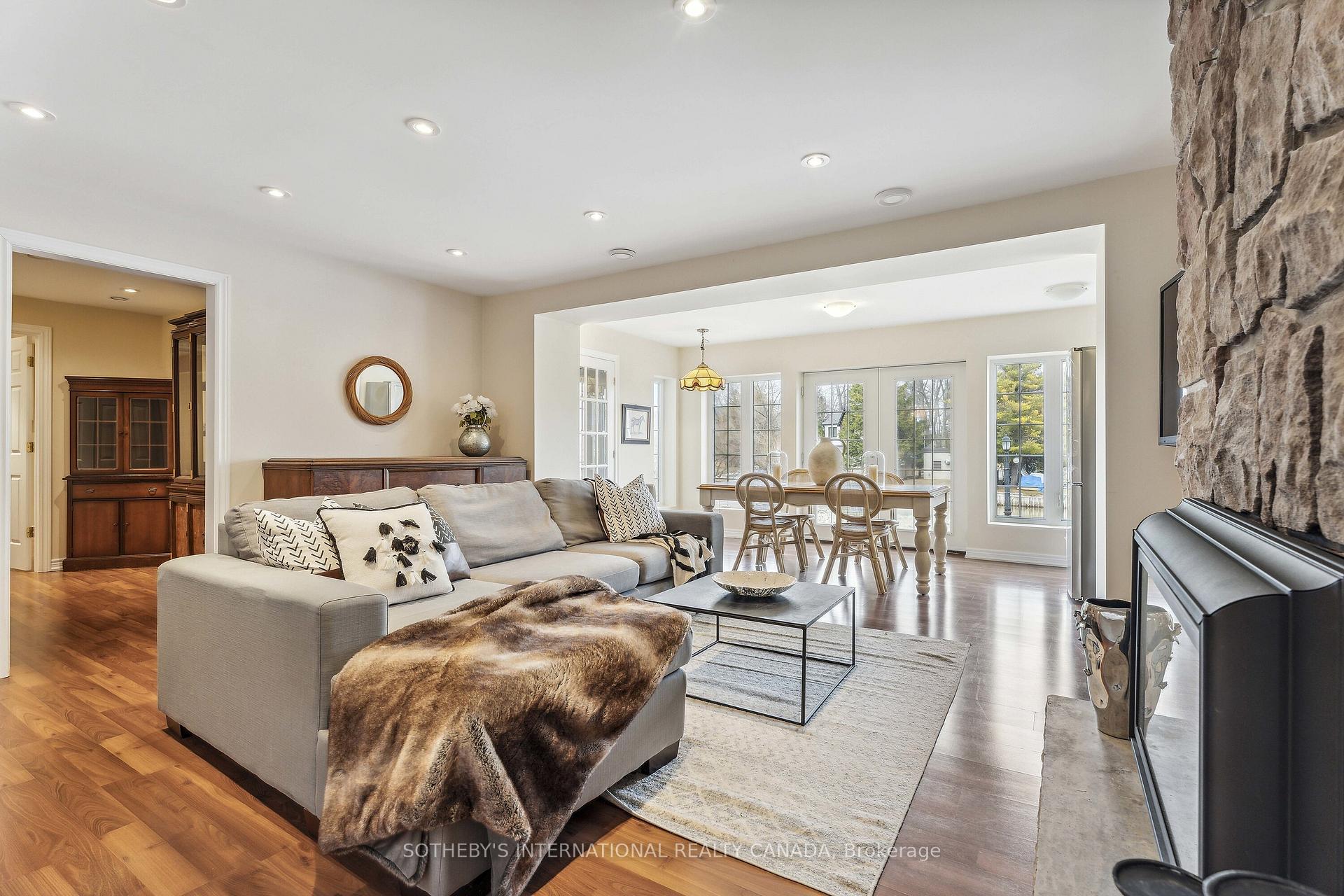 Photo 18 of 400 Oxbow Park Drive, Wasaga Beach — HOMEH