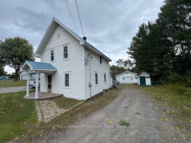 Front of 272 Dovercourt Road