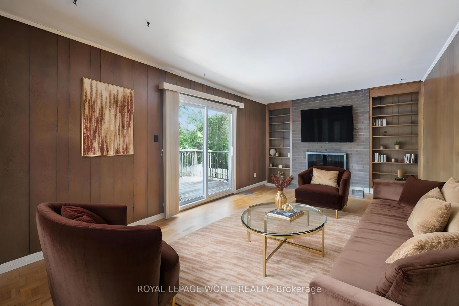 Photo 20 of 143 Weston Place, Waterloo — HOMEH