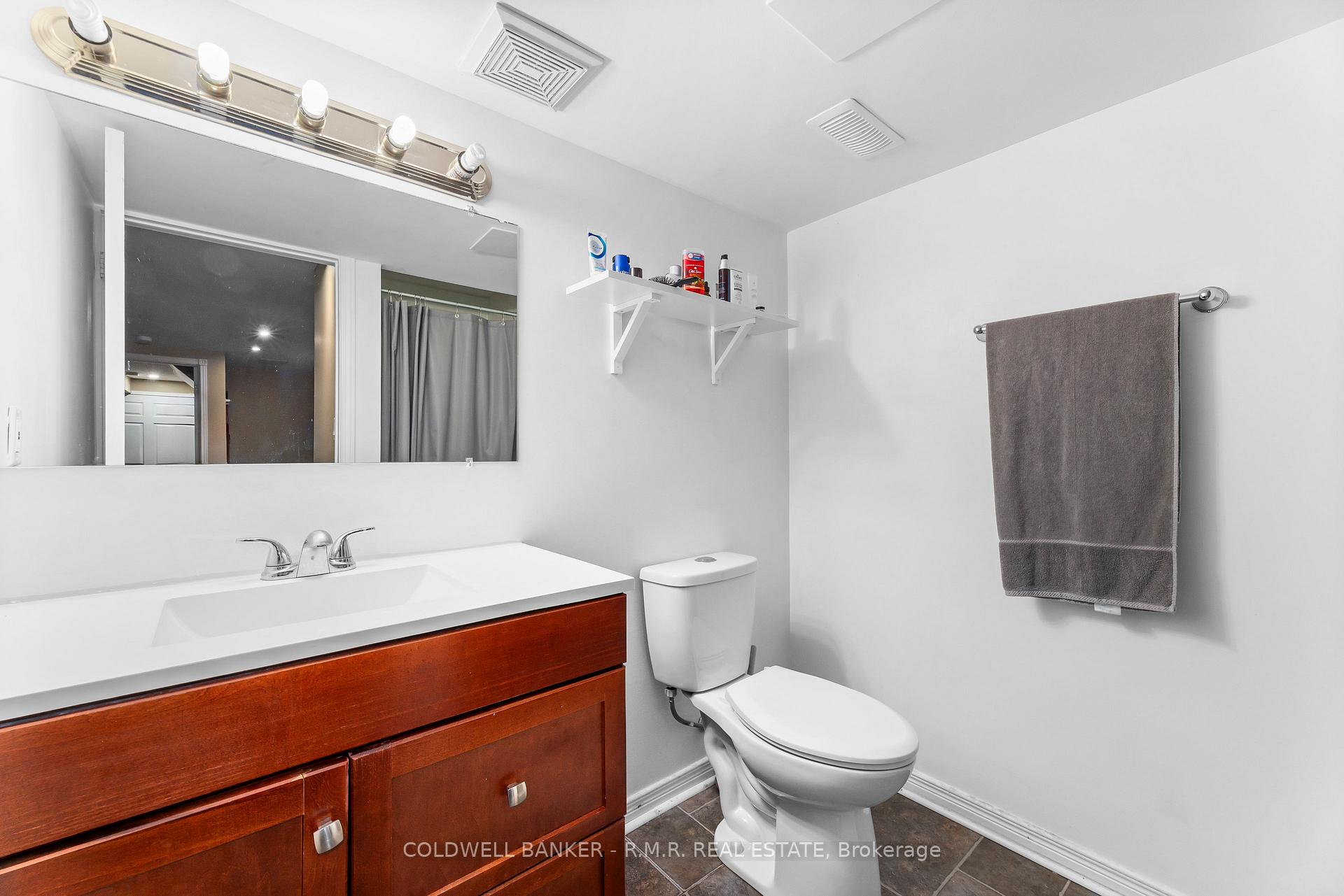 Photo 33 of 62 Ipswich Place, Whitby, Brooklin — HOMEH
