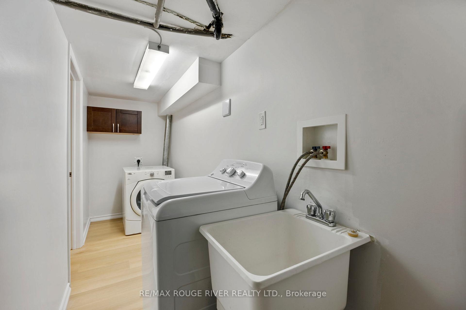 Photo 16 of Unit Lower, 902 Donovan Crescent, Whitby, Williamsburg — HOMEH