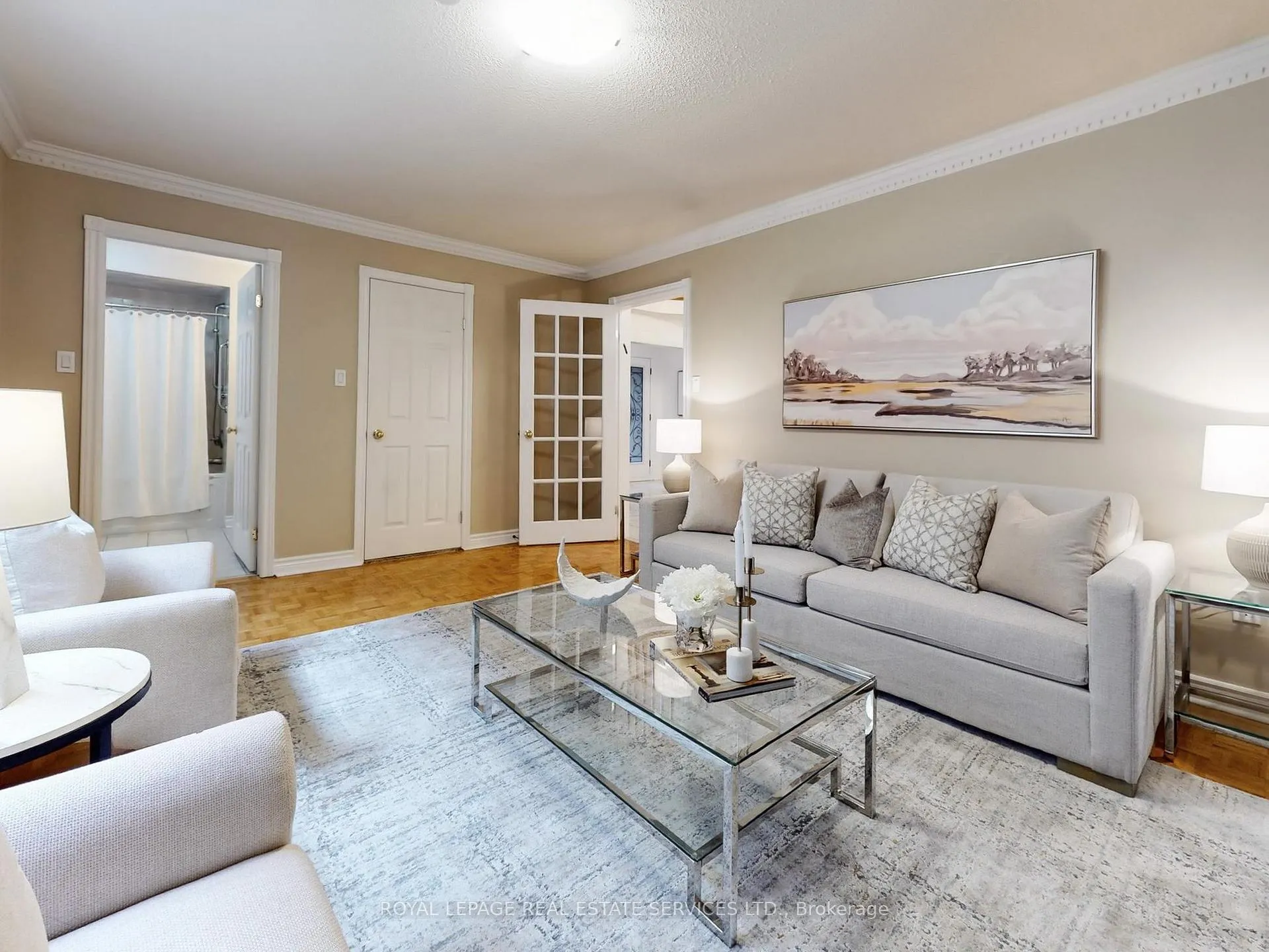 Photo 5 of 258 Westmount Boulevard, Vaughan, Beverley Glen — HOMEH