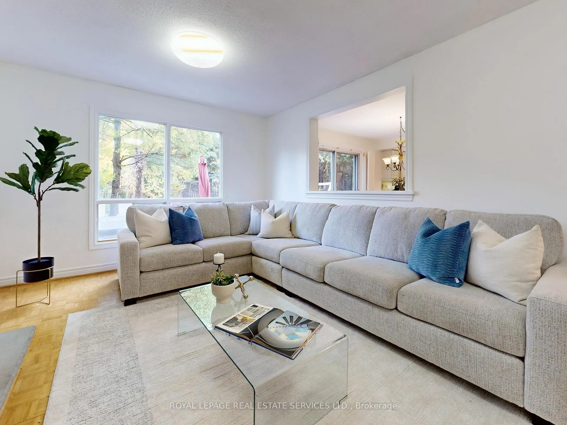 Photo 8 of 258 Westmount Boulevard, Vaughan, Beverley Glen — HOMEH