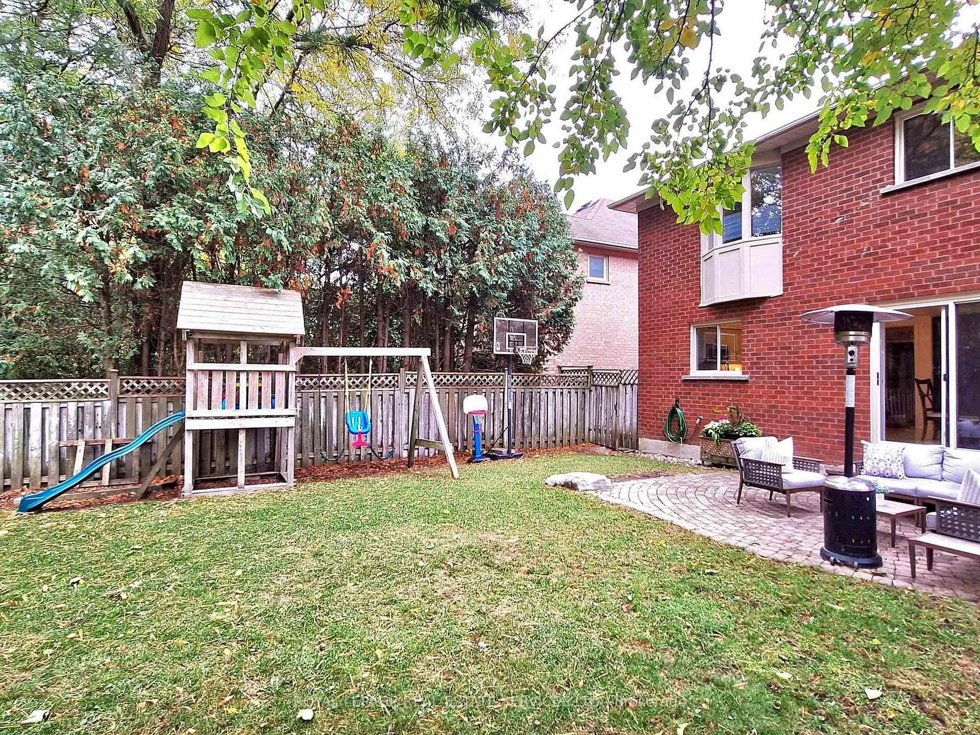 Photo 30 of 258 Westmount Boulevard, Vaughan, Beverley Glen — HOMEH