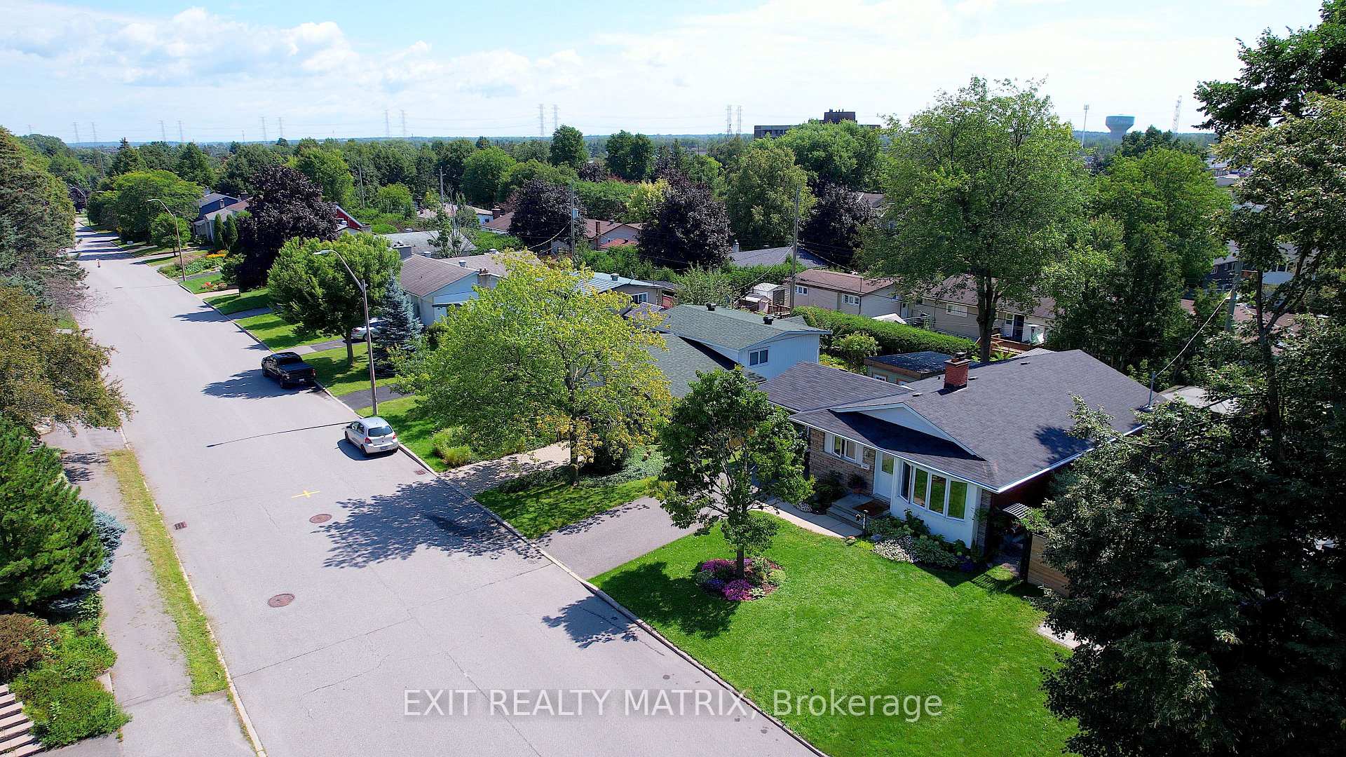 Photo 42 of 1860 Featherston Drive, Ottawa, Guildwood Estates - Urbandale Acres — HOMEH