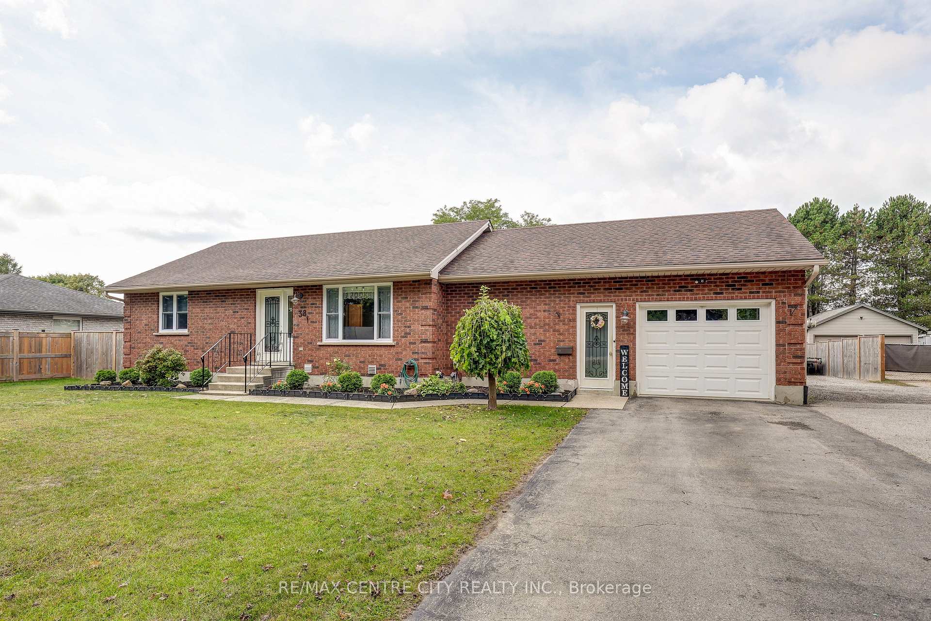 Photo 1 of 8109 Sandytown Road, Bayham, Straffordville — HOMEH