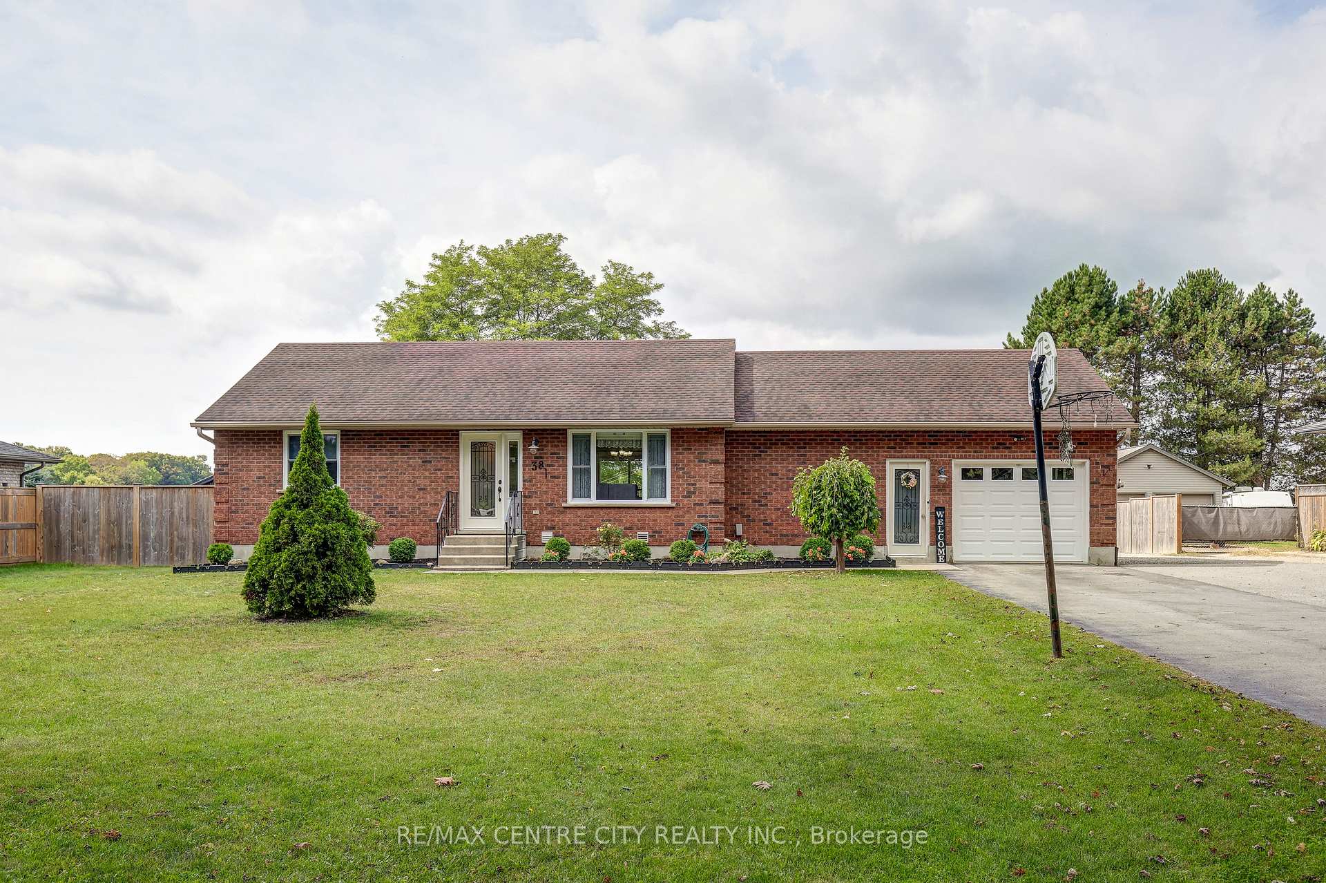 Photo 2 of 8109 Sandytown Road, Bayham, Straffordville — HOMEH