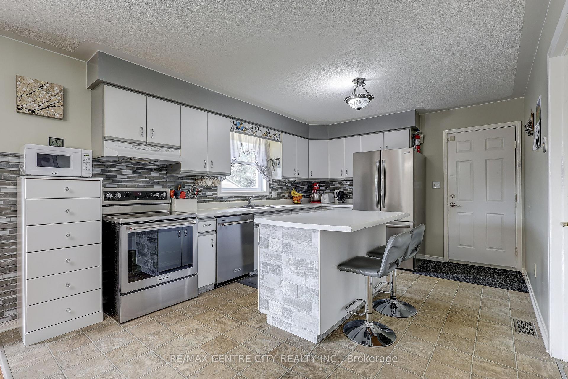Photo 9 of 8109 Sandytown Road, Bayham, Straffordville — HOMEH