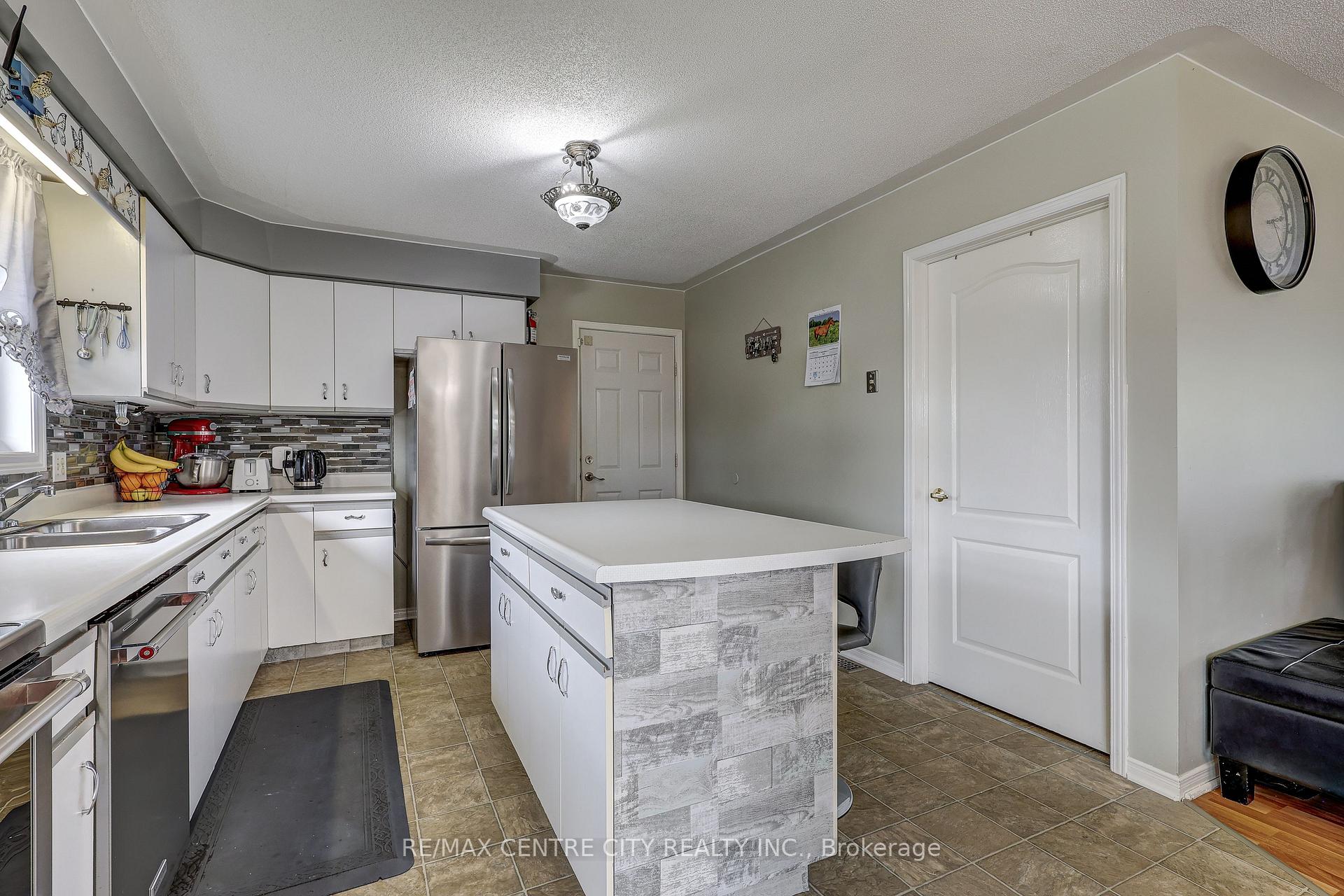 Photo 12 of 8109 Sandytown Road, Bayham, Straffordville — HOMEH