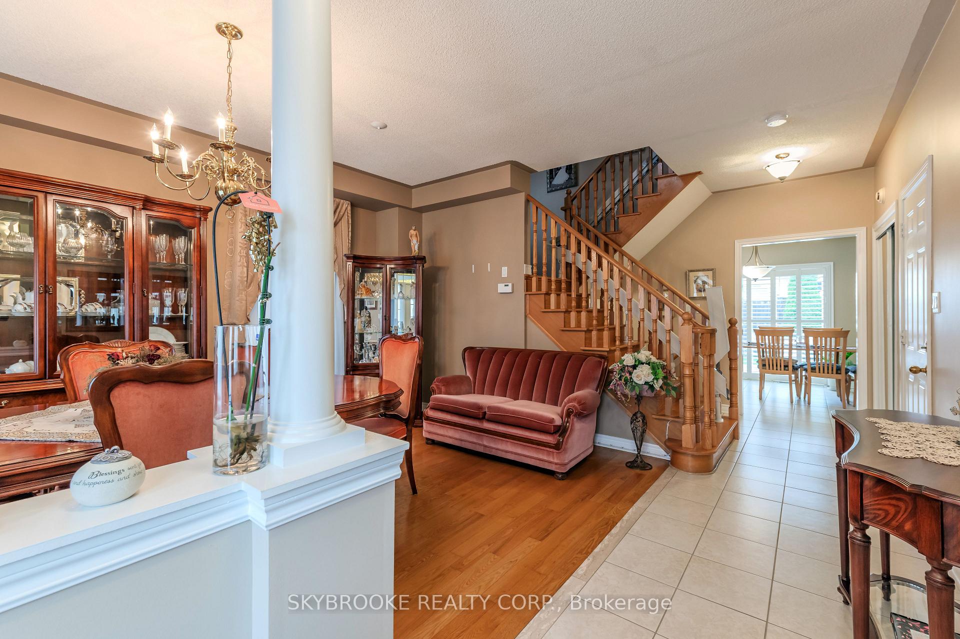 Photo 5 of 84 Chateau Drive, Vaughan, Vellore Village — HOMEH