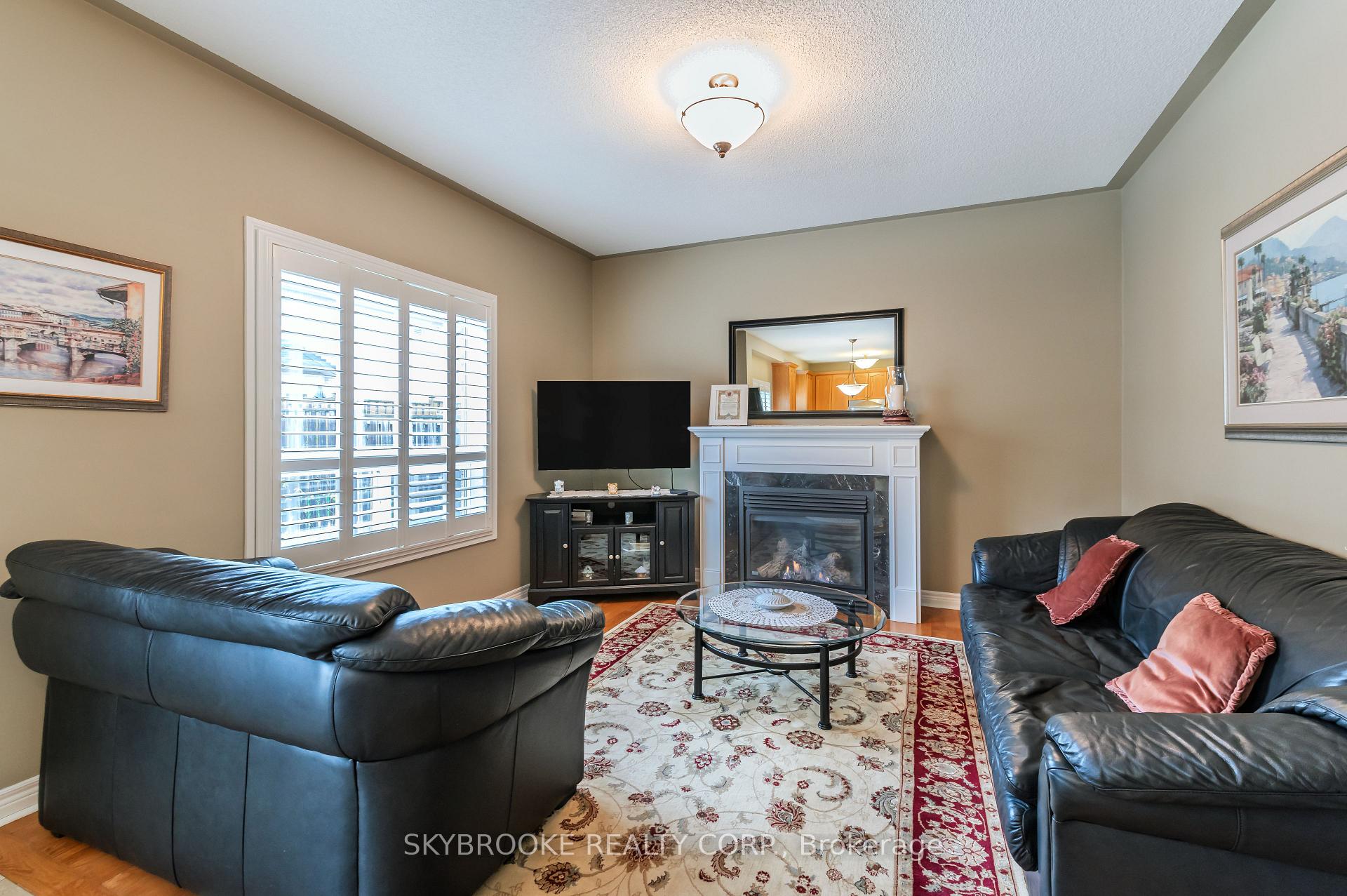 Photo 7 of 84 Chateau Drive, Vaughan, Vellore Village — HOMEH
