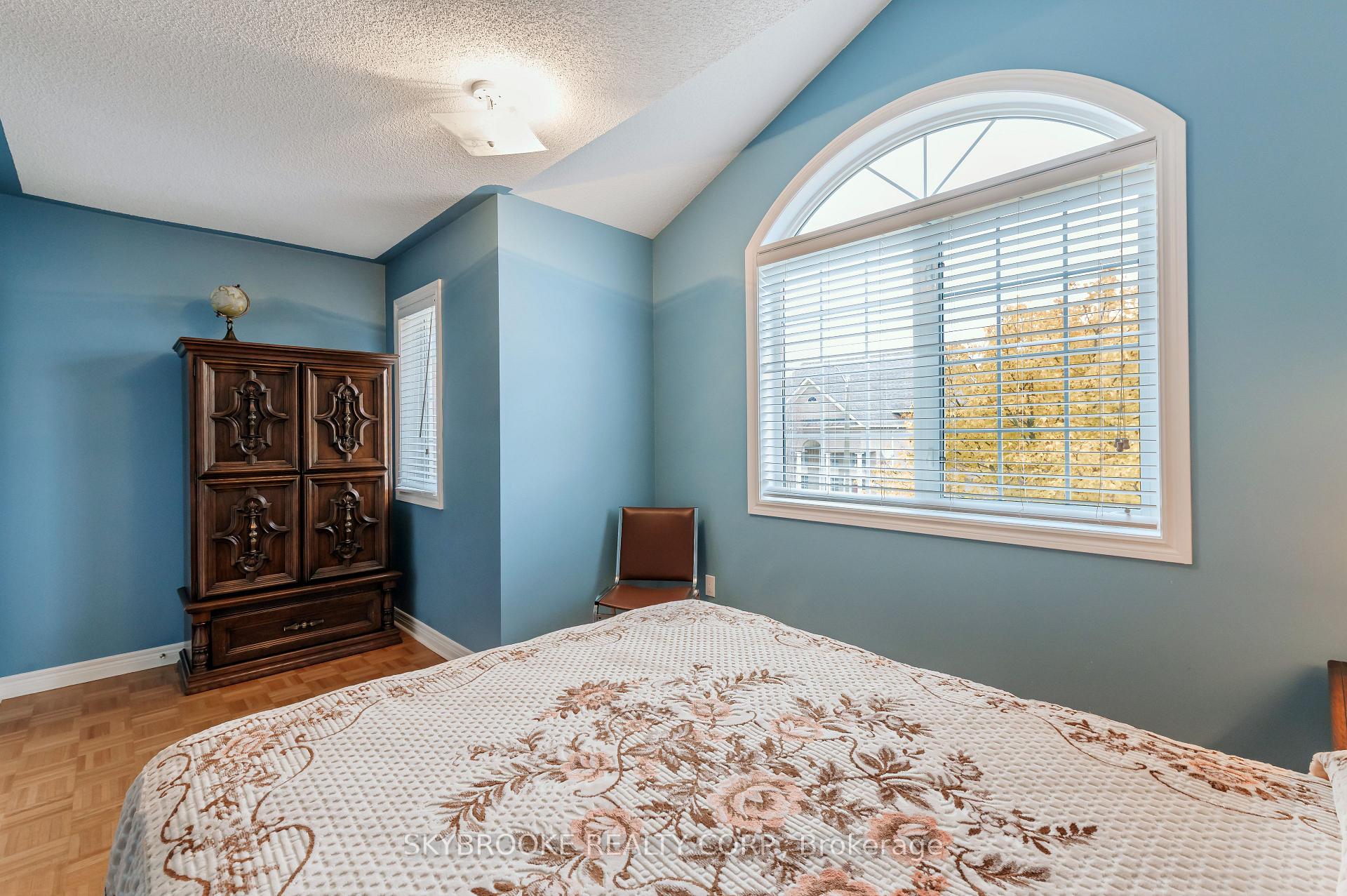 Photo 21 of 84 Chateau Drive, Vaughan, Vellore Village — HOMEH