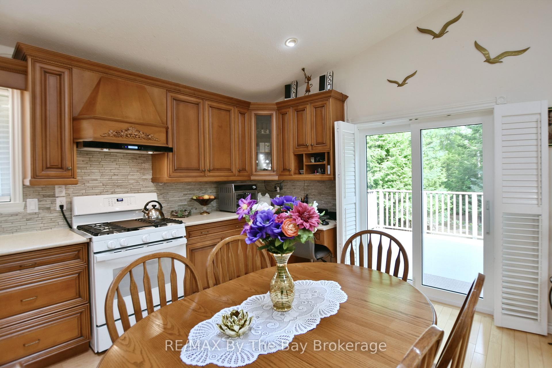 Photo 17 of 106 Deerbrook Drive, Wasaga Beach — HOMEH
