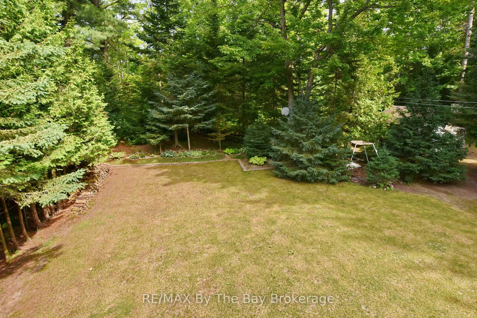 Photo 34 of 106 Deerbrook Drive, Wasaga Beach — HOMEH