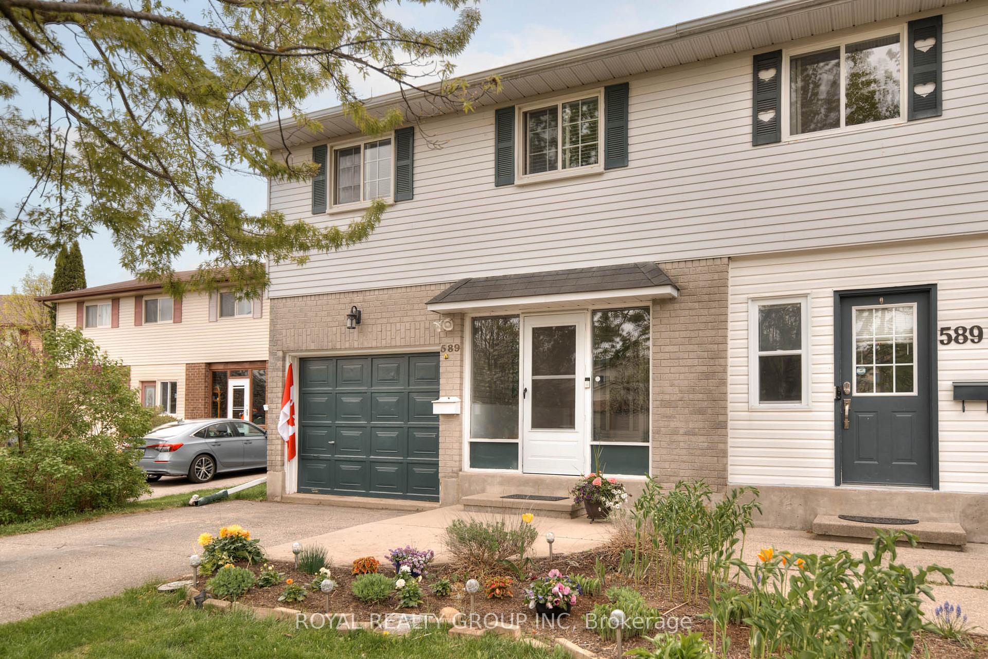 Front of Unit A, 589 Pinerow Court