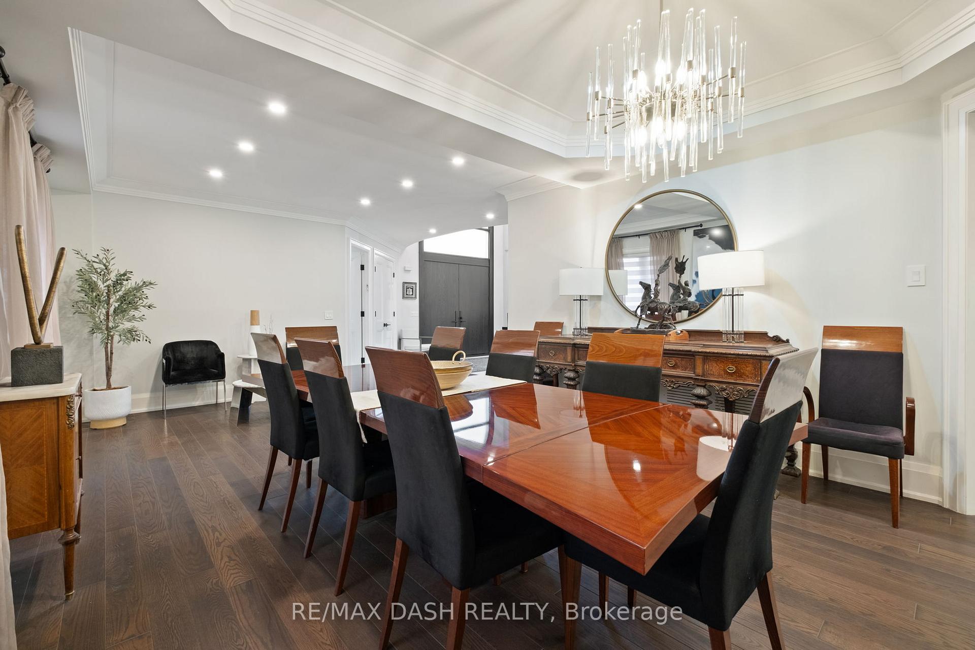 Photo 8 of 87 Vaughan Boulevard, Vaughan, Beverley Glen — HOMEH