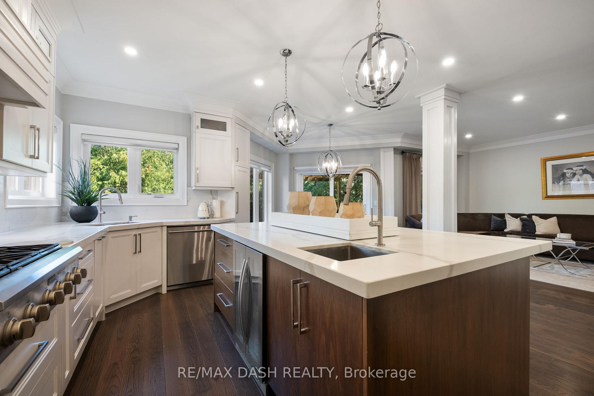 Photo 15 of 87 Vaughan Boulevard, Vaughan, Beverley Glen — HOMEH