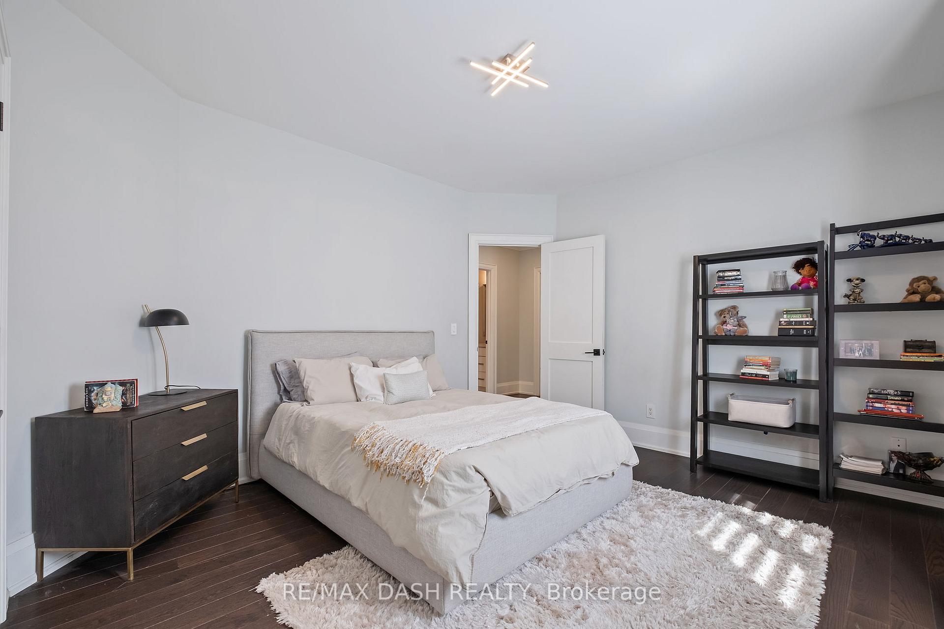 Photo 20 of 87 Vaughan Boulevard, Vaughan, Beverley Glen — HOMEH