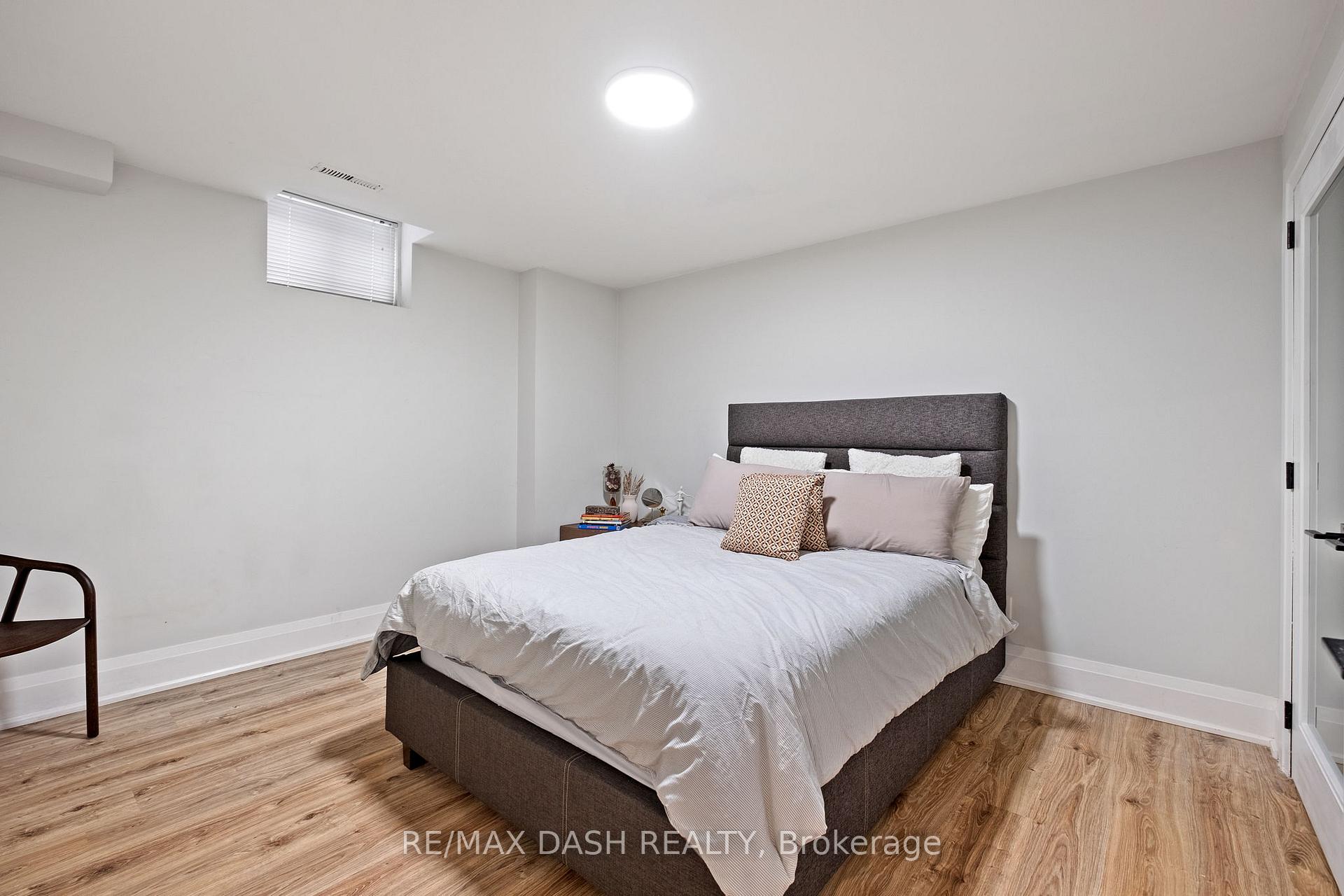 Photo 29 of 87 Vaughan Boulevard, Vaughan, Beverley Glen — HOMEH