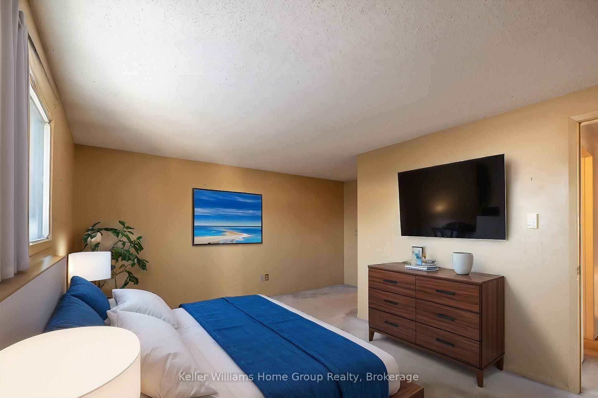 Photo 11 of 476 Scotchmere Court, Waterloo — HOMEH