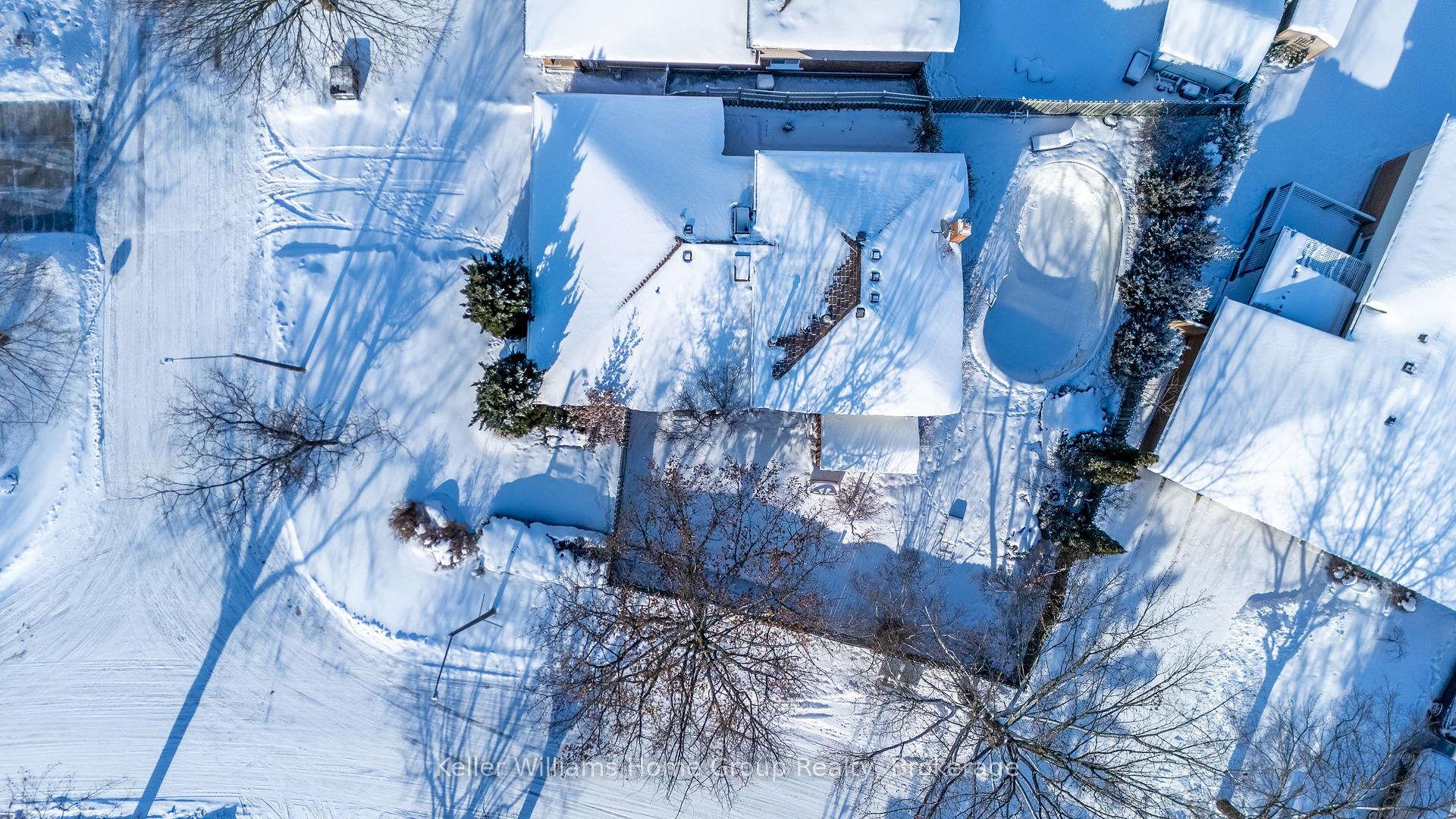 Photo 31 of 476 Scotchmere Court, Waterloo — HOMEH