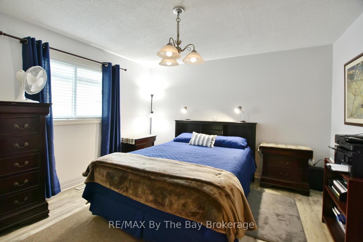 Photo 16 of 34 Harbour Crescent, Wasaga Beach — HOMEH