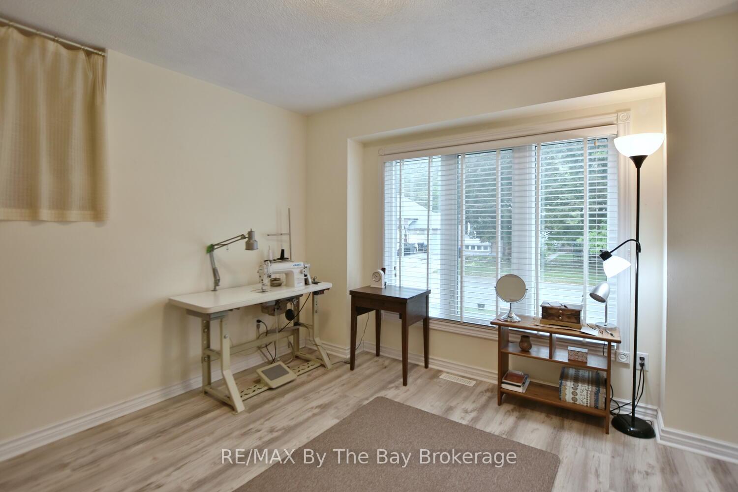 Photo 19 of 34 Harbour Crescent, Wasaga Beach — HOMEH