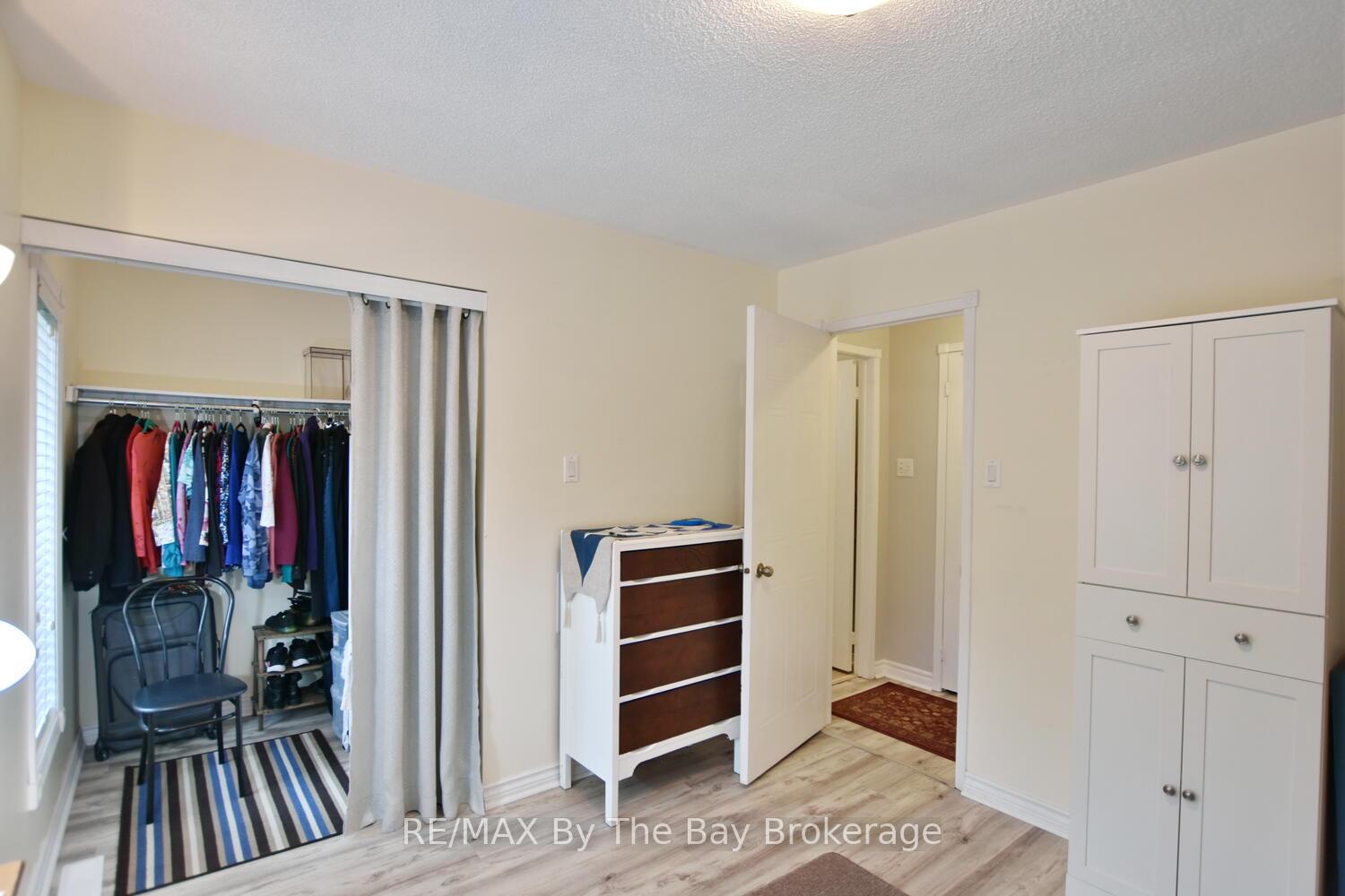 Photo 21 of 34 Harbour Crescent, Wasaga Beach — HOMEH