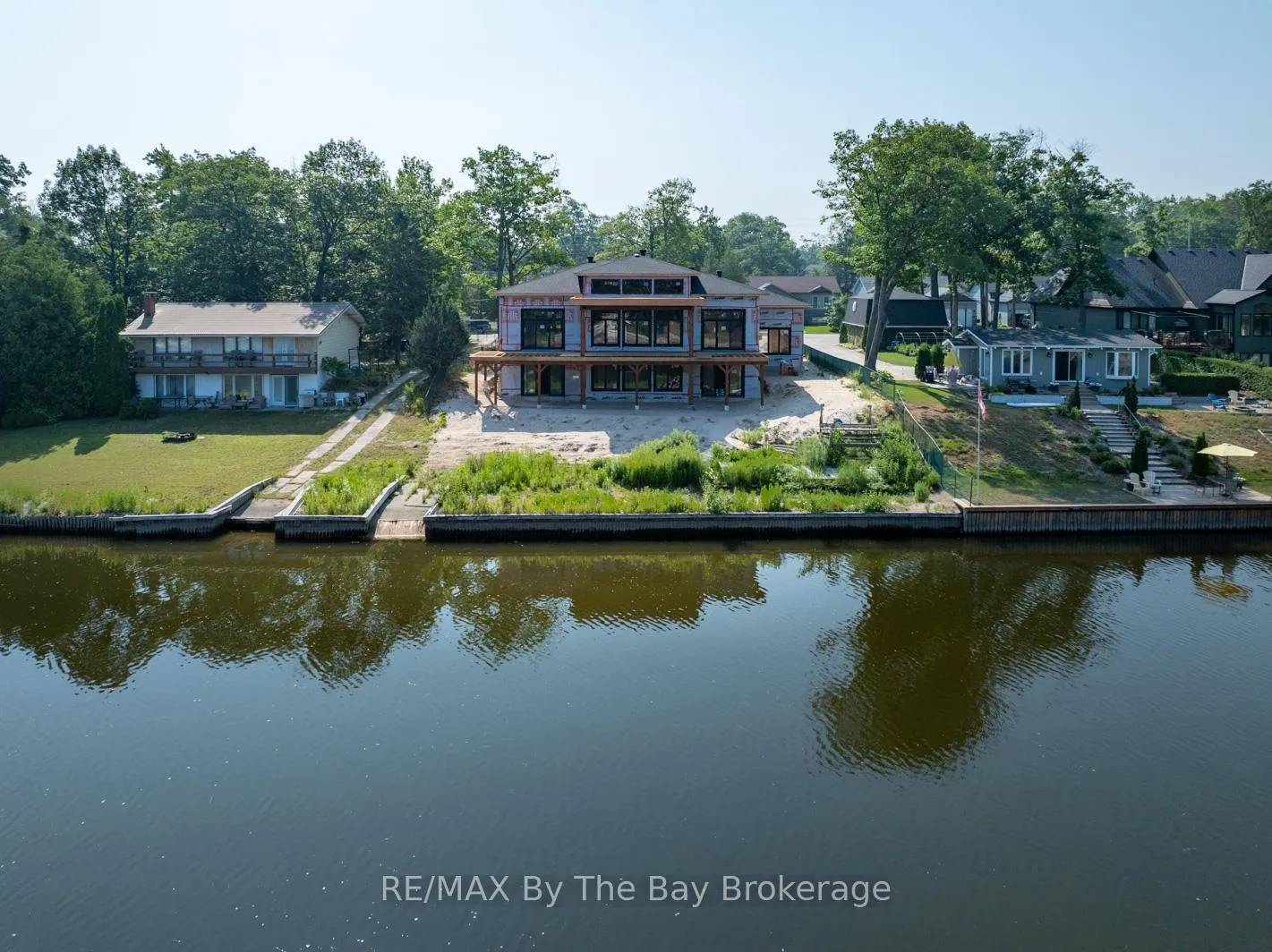 Photo 1 of 34 Edgewater Road, Wasaga Beach — HOMEH