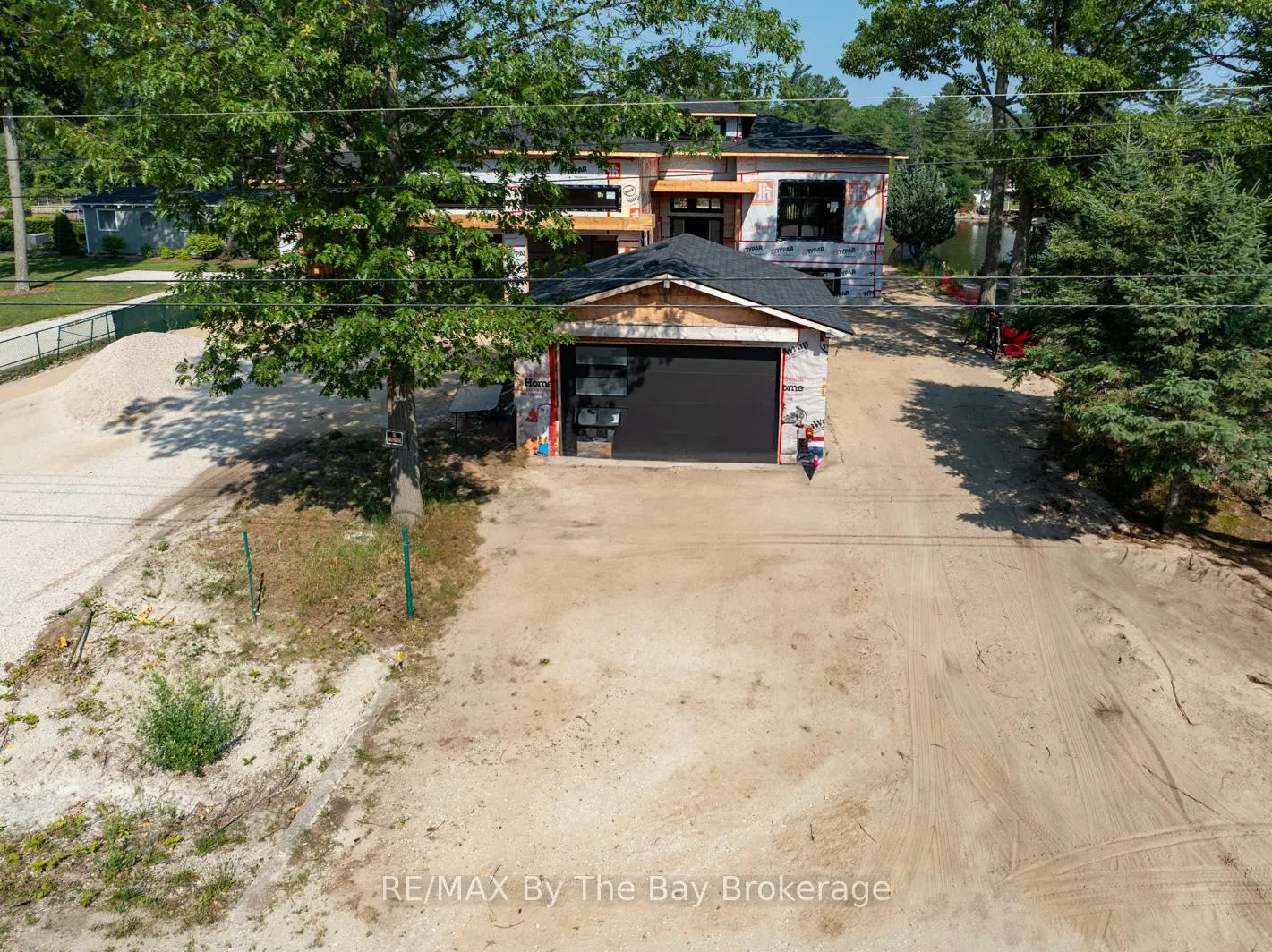 Photo 14 of 34 Edgewater Road, Wasaga Beach — HOMEH