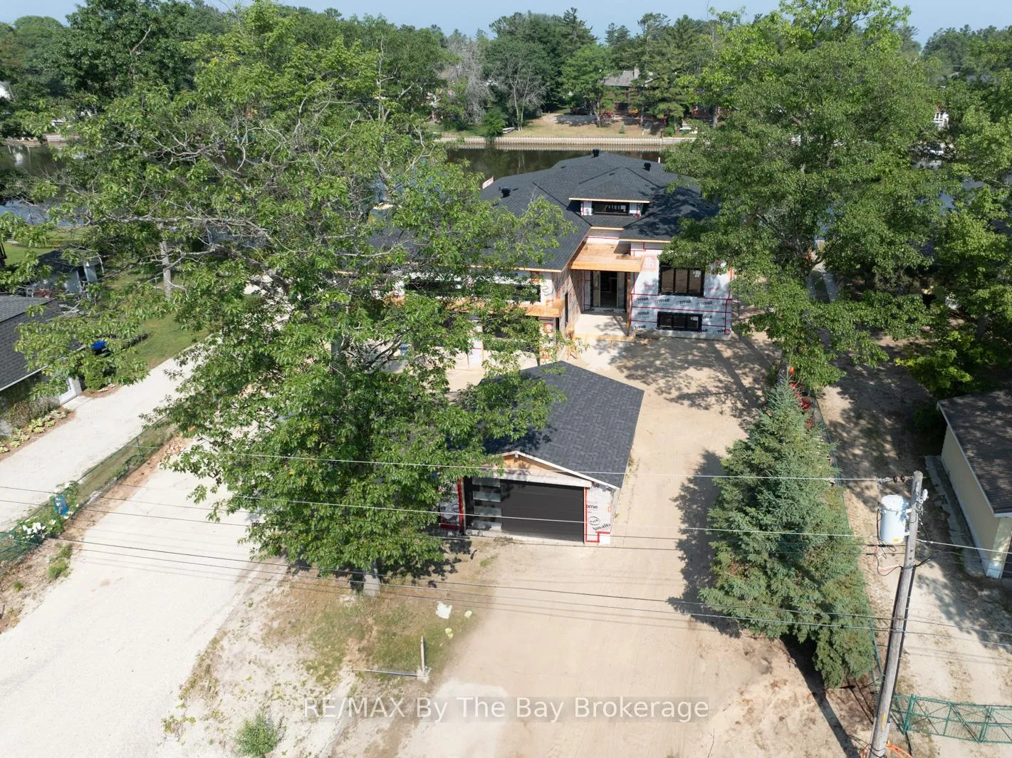 Photo 15 of 34 Edgewater Road, Wasaga Beach — HOMEH