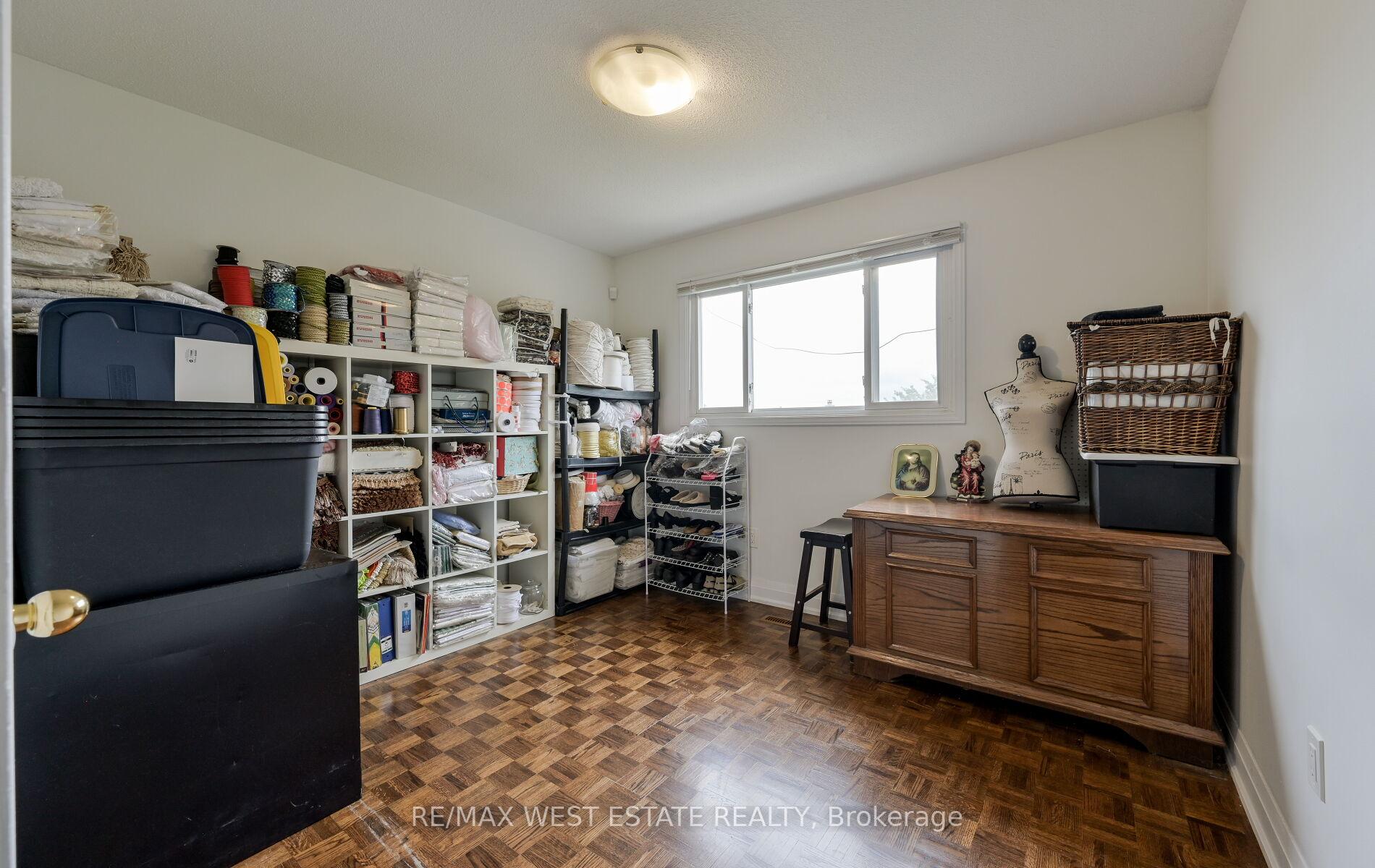 Photo 15 of 142 Aberdeen Avenue, Vaughan, East Woodbridge — HOMEH